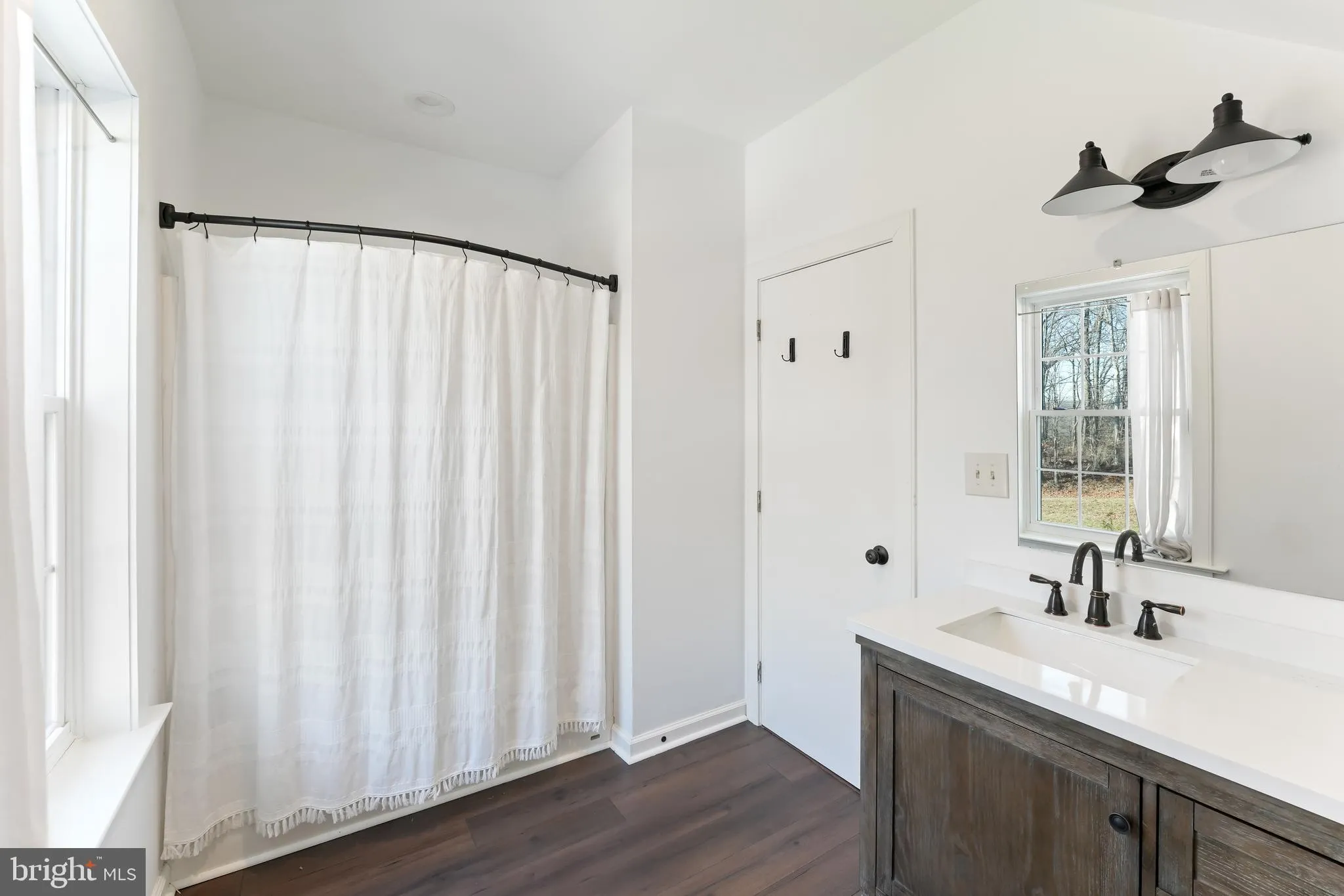 West Chester, Pennsylvania 19382, United States, 4 Bedrooms Bedrooms, ,5 BathroomsBathrooms,Residential,Contingent,78475