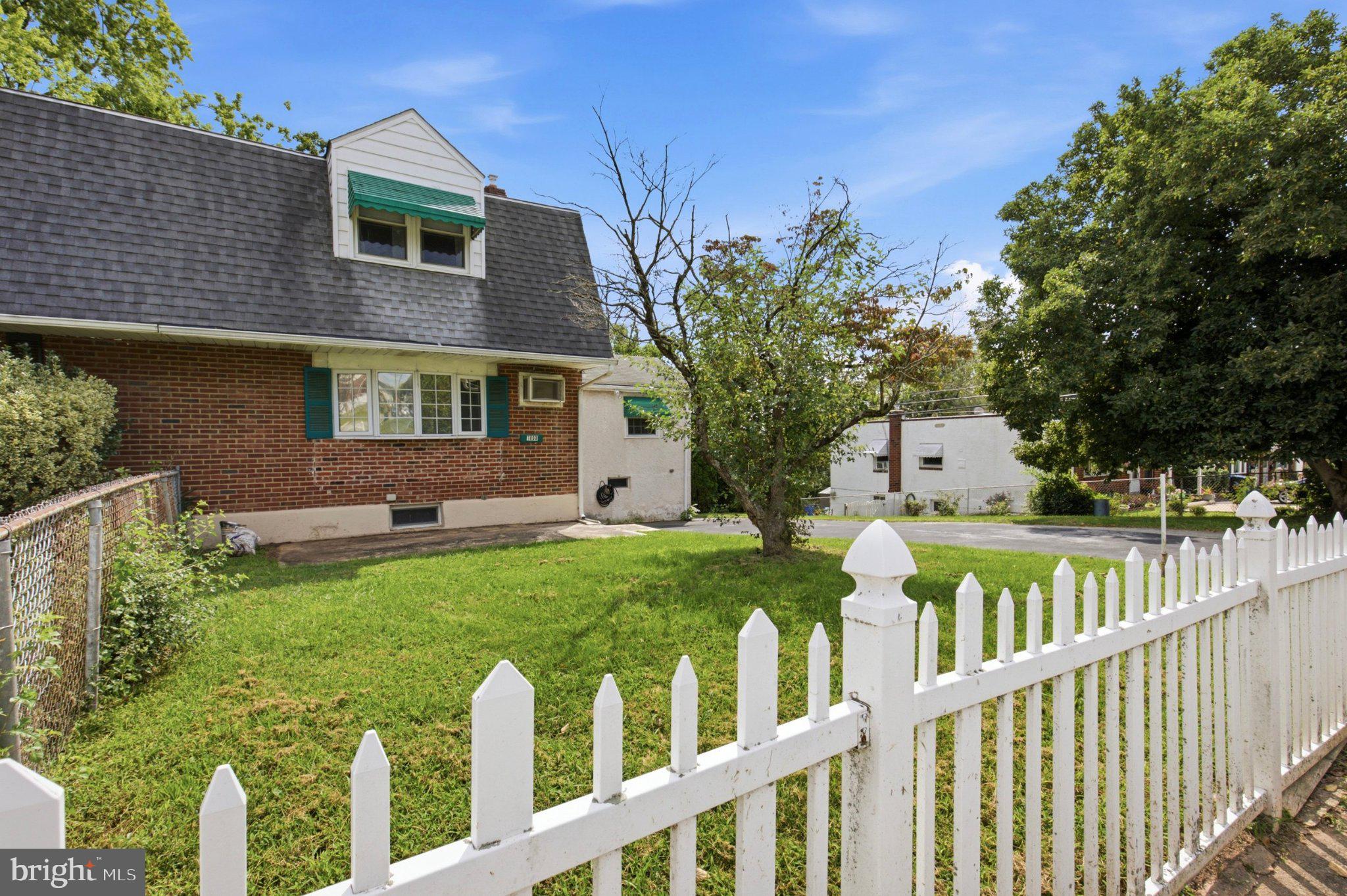 1800 DARTMOUTH DRIVE