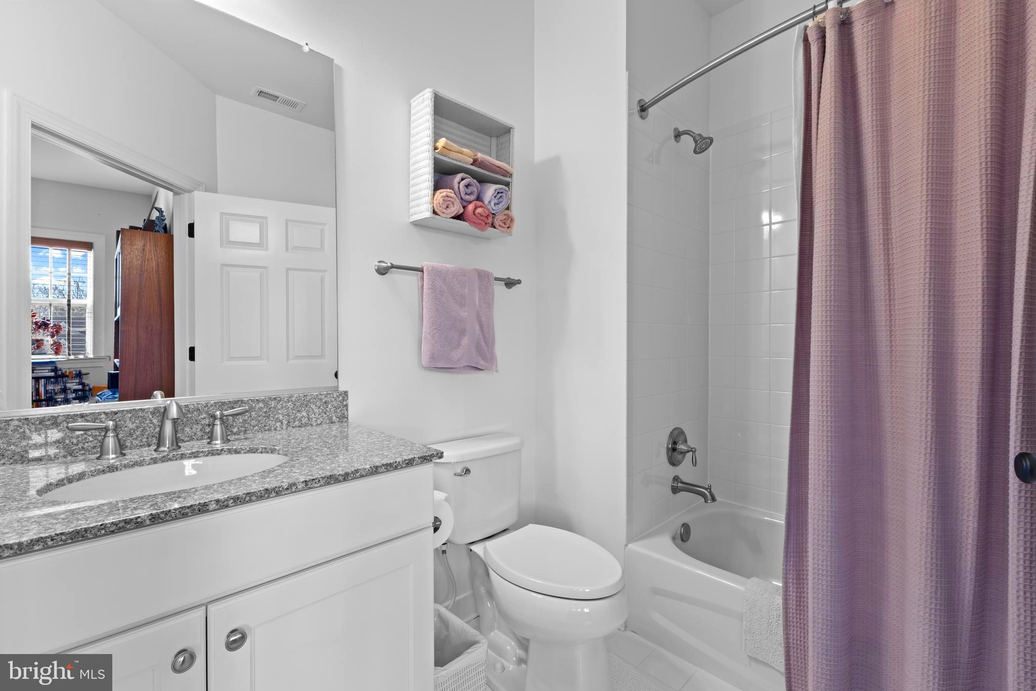 EASTON VILLAGE - Residential