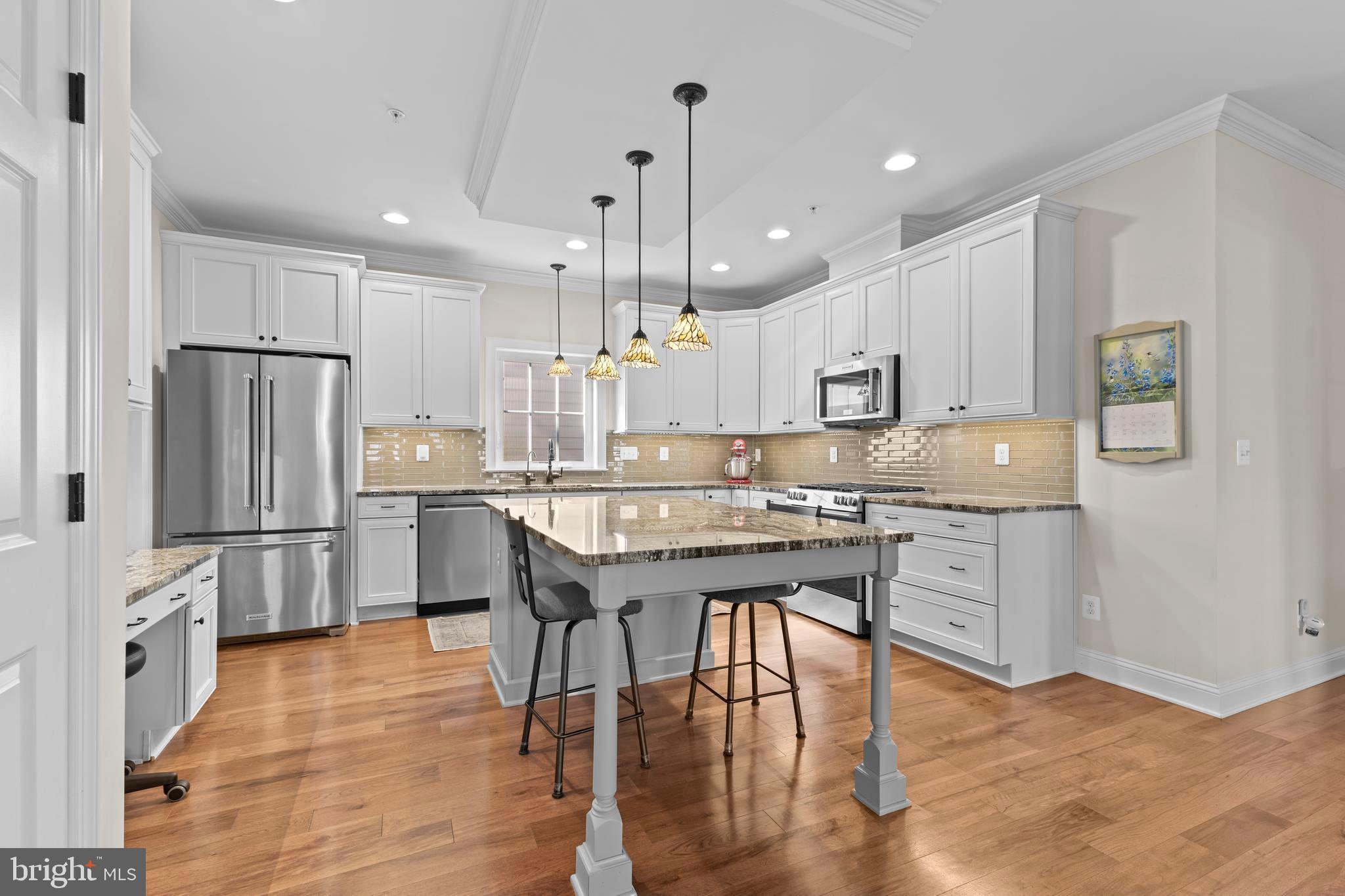 EASTON VILLAGE - Residential