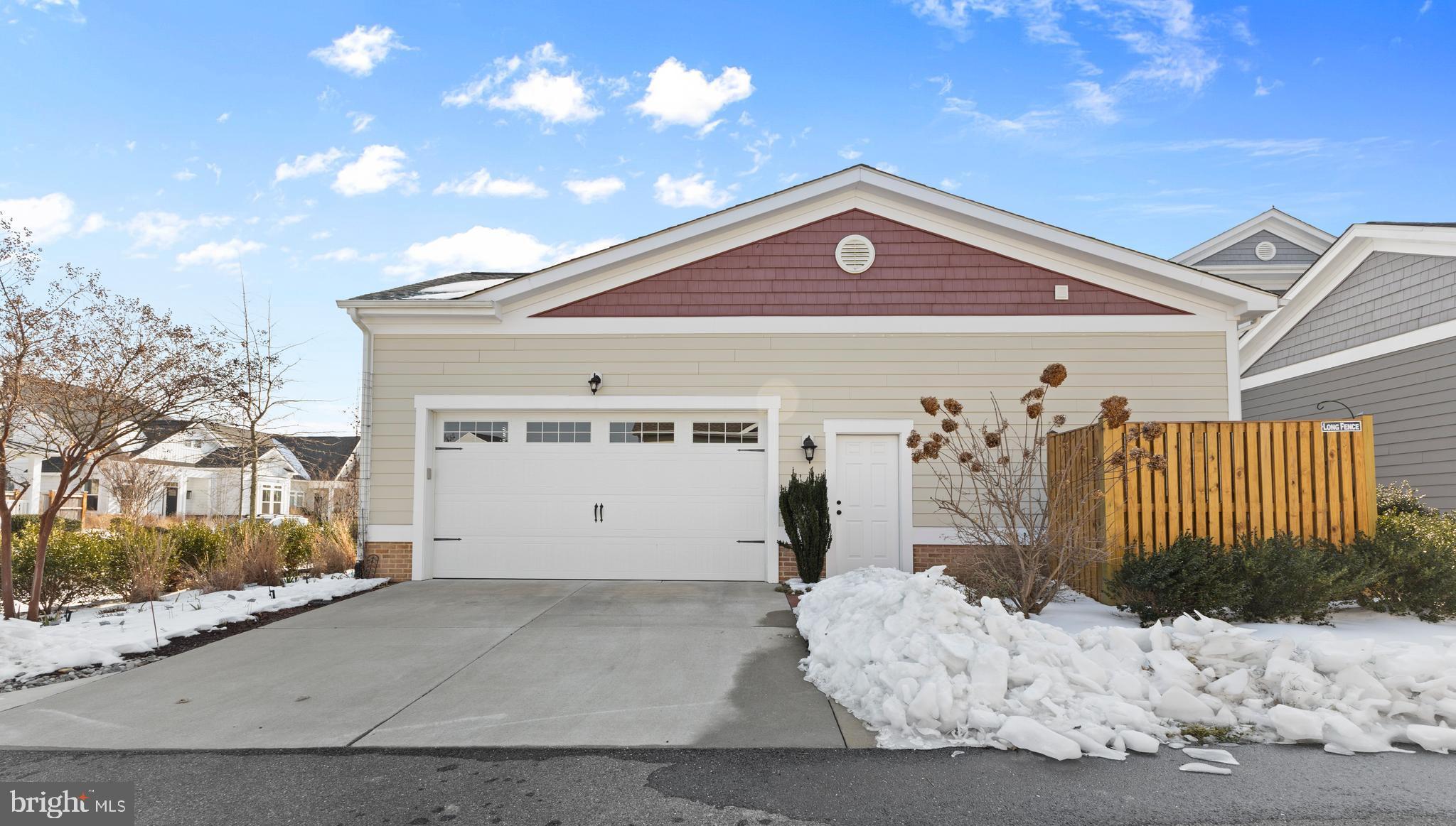 EASTON VILLAGE - Residential