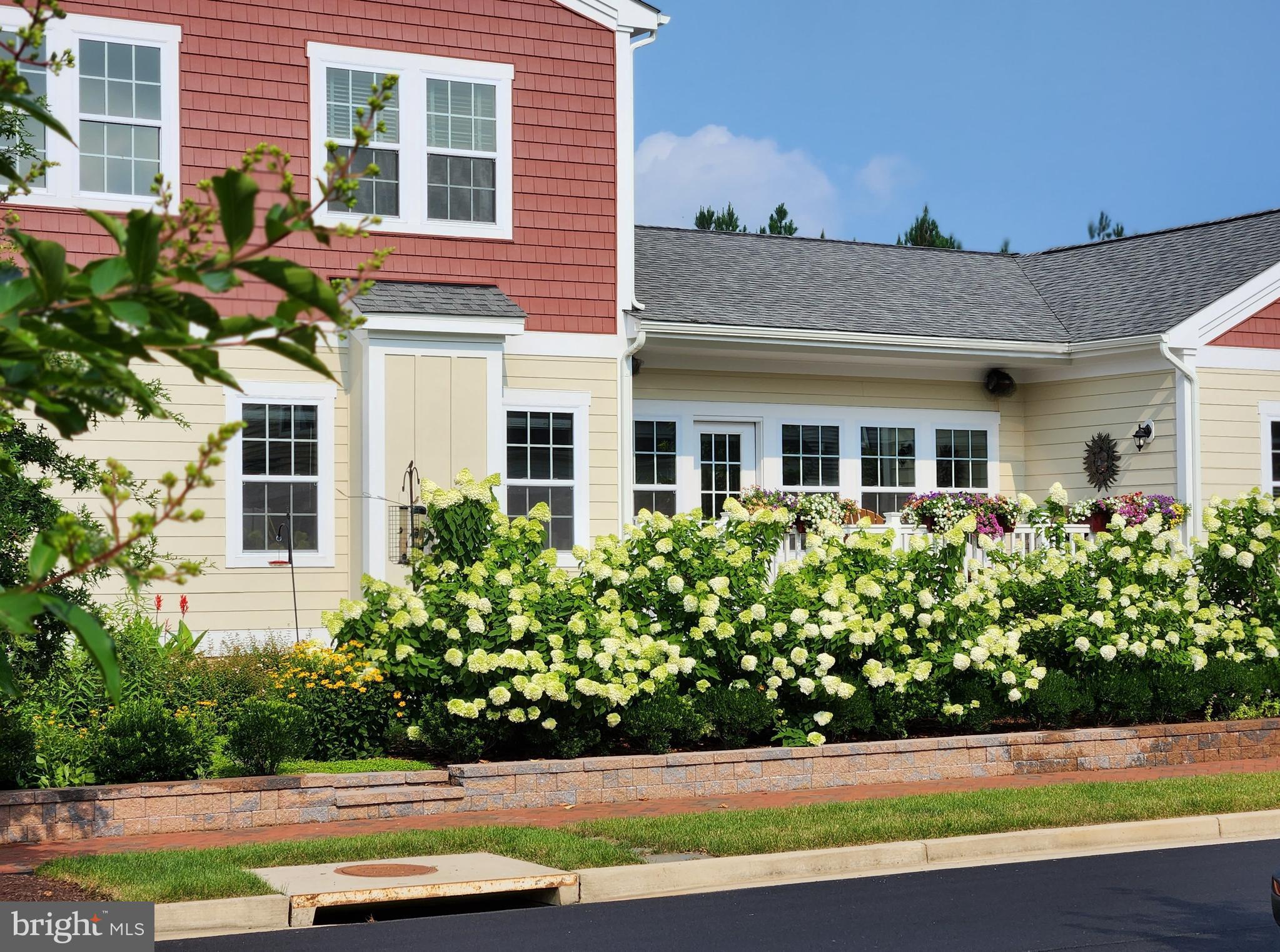 EASTON VILLAGE - Residential