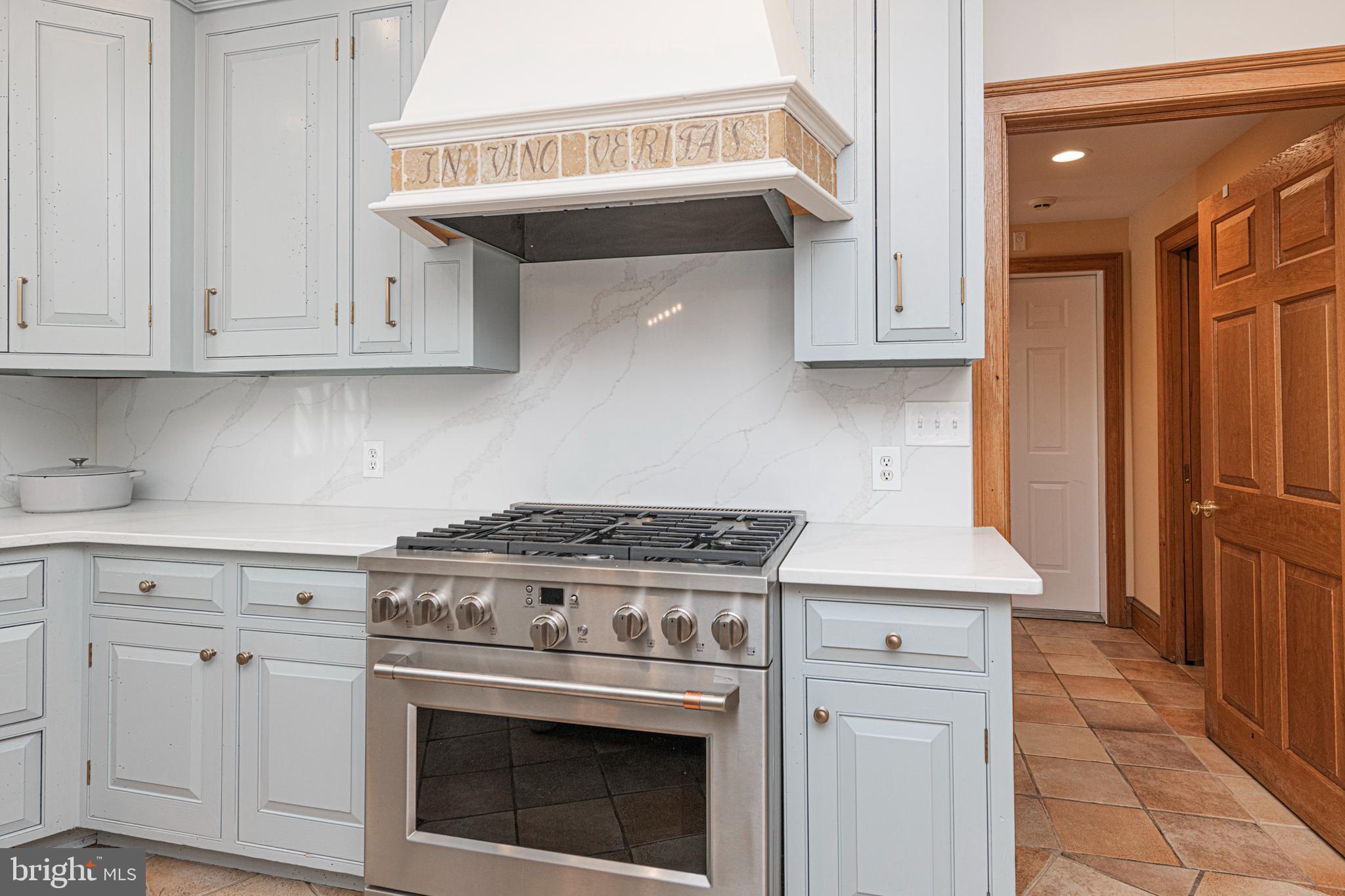 ARONWOLD - Residential