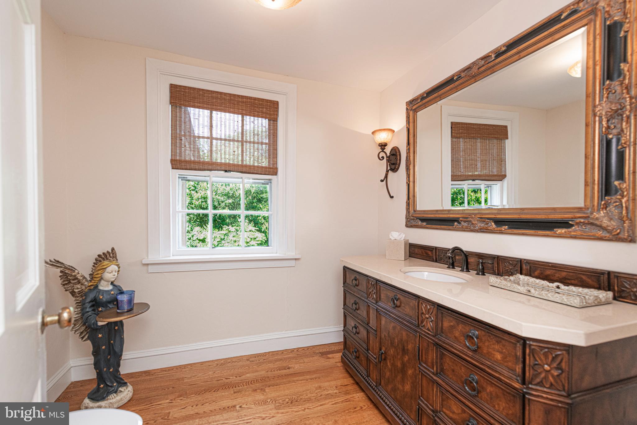 ARONWOLD - Residential