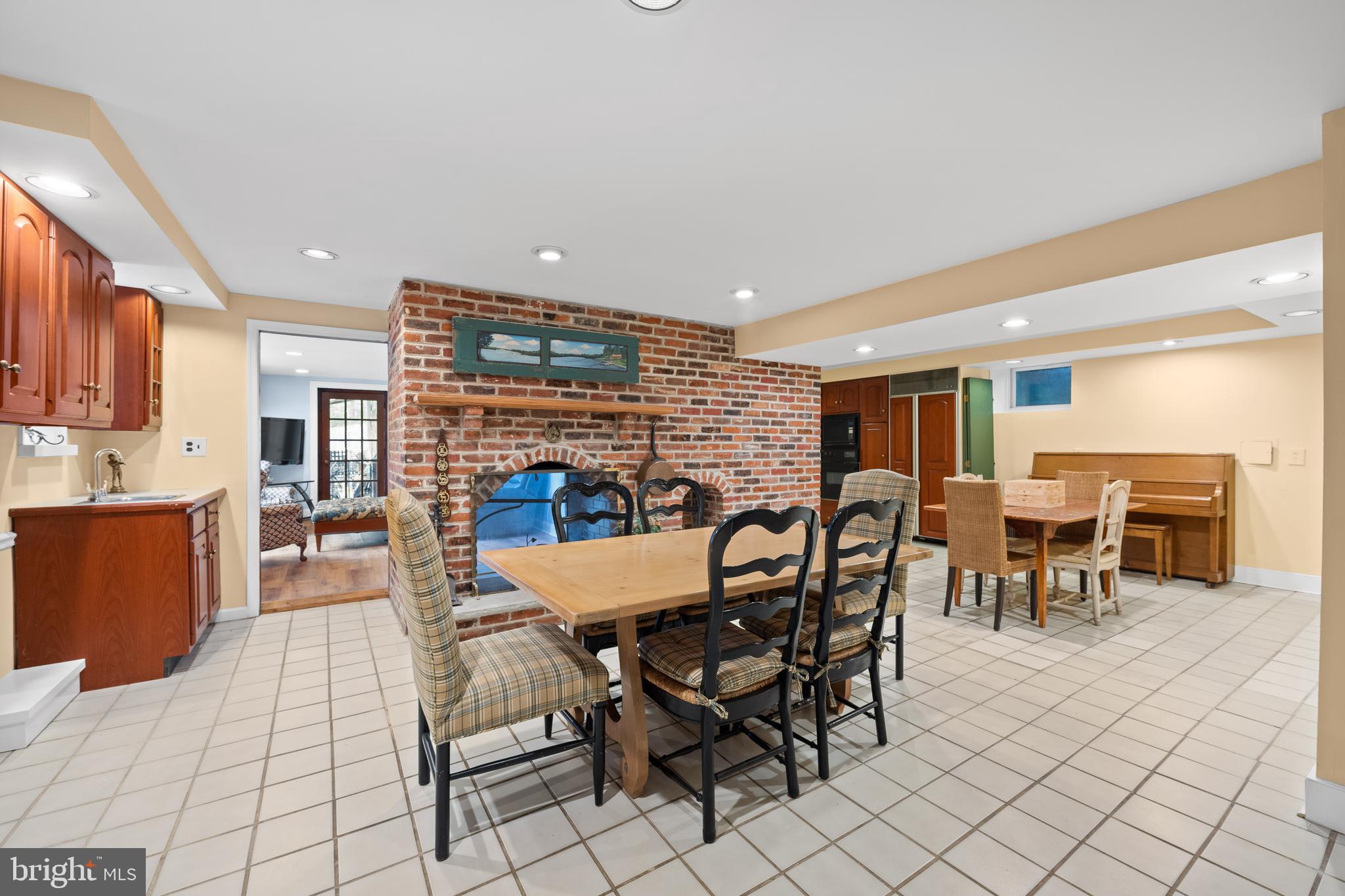 ARONWOLD - Residential