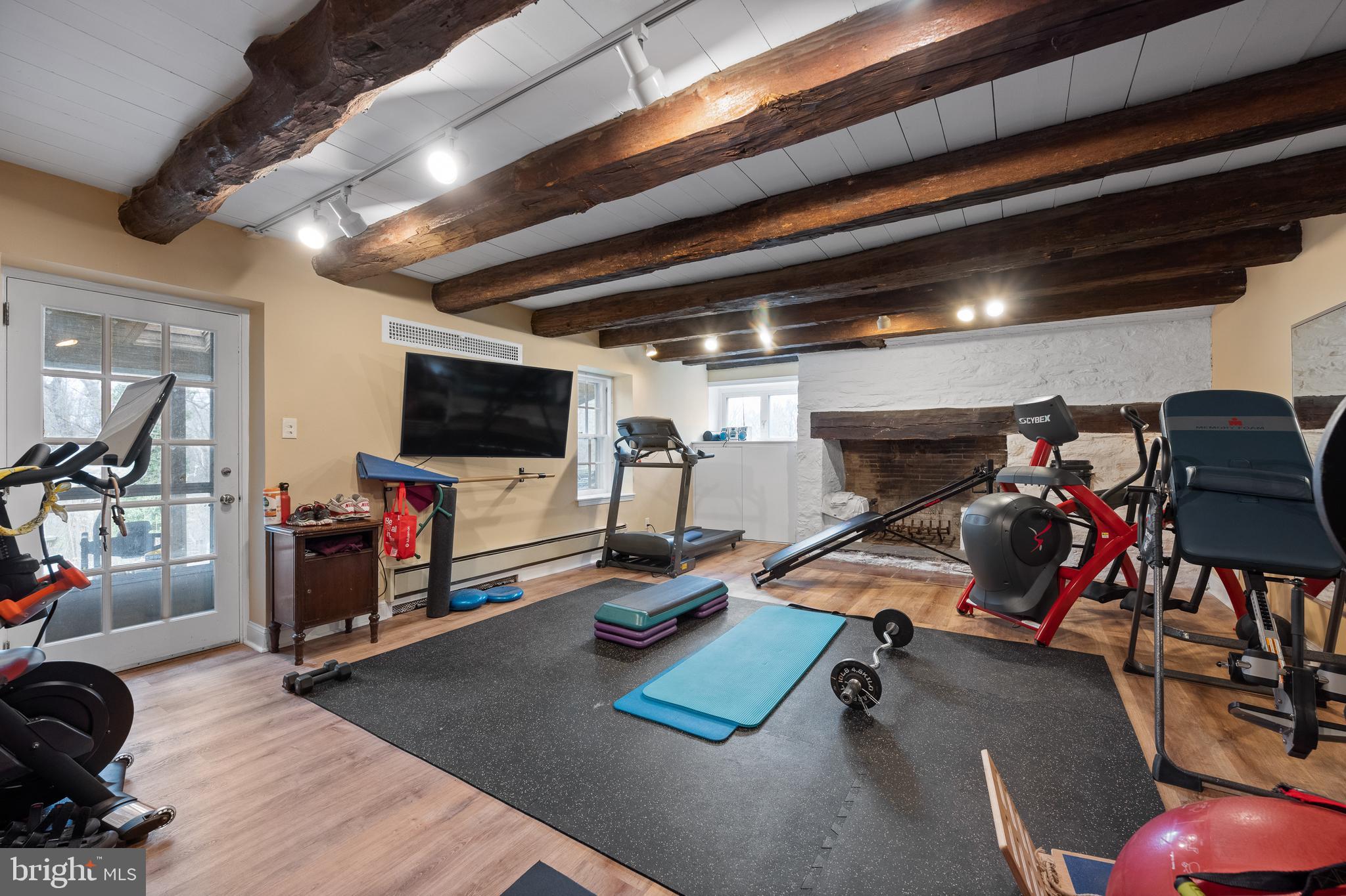 ARONWOLD - Residential