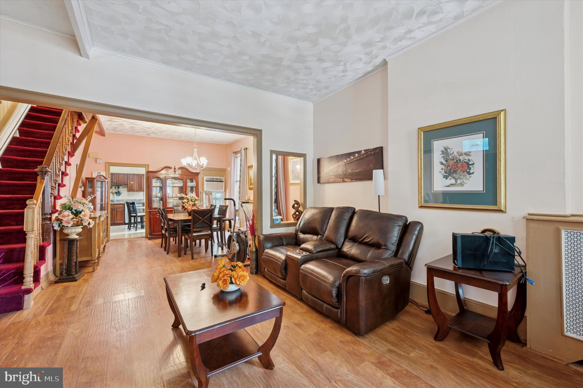 30 W APSLEY STREET