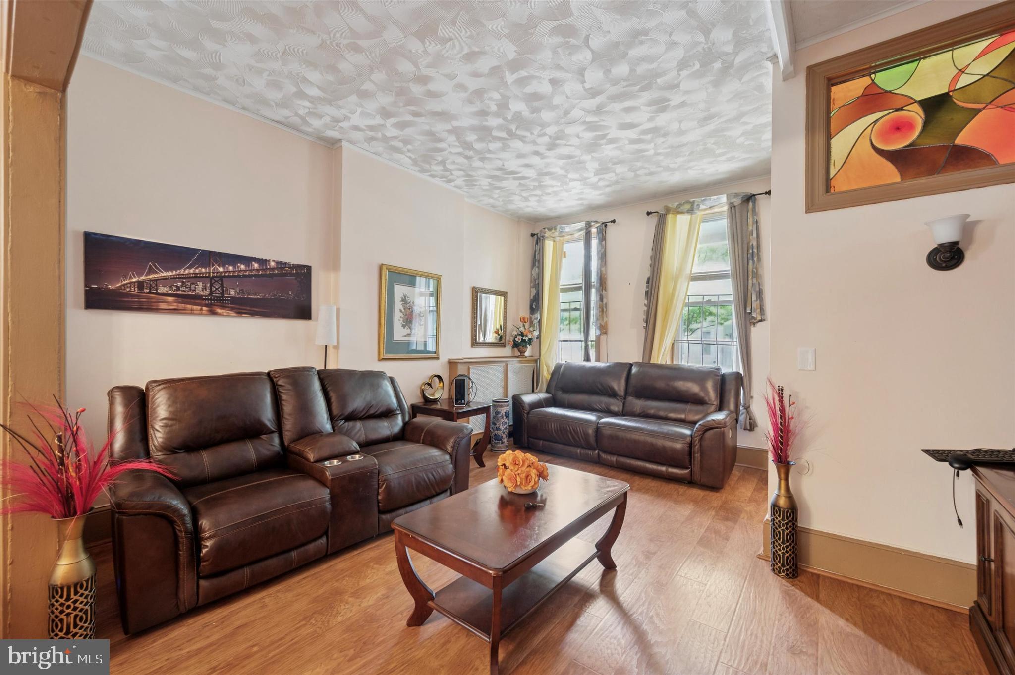 30 W APSLEY STREET