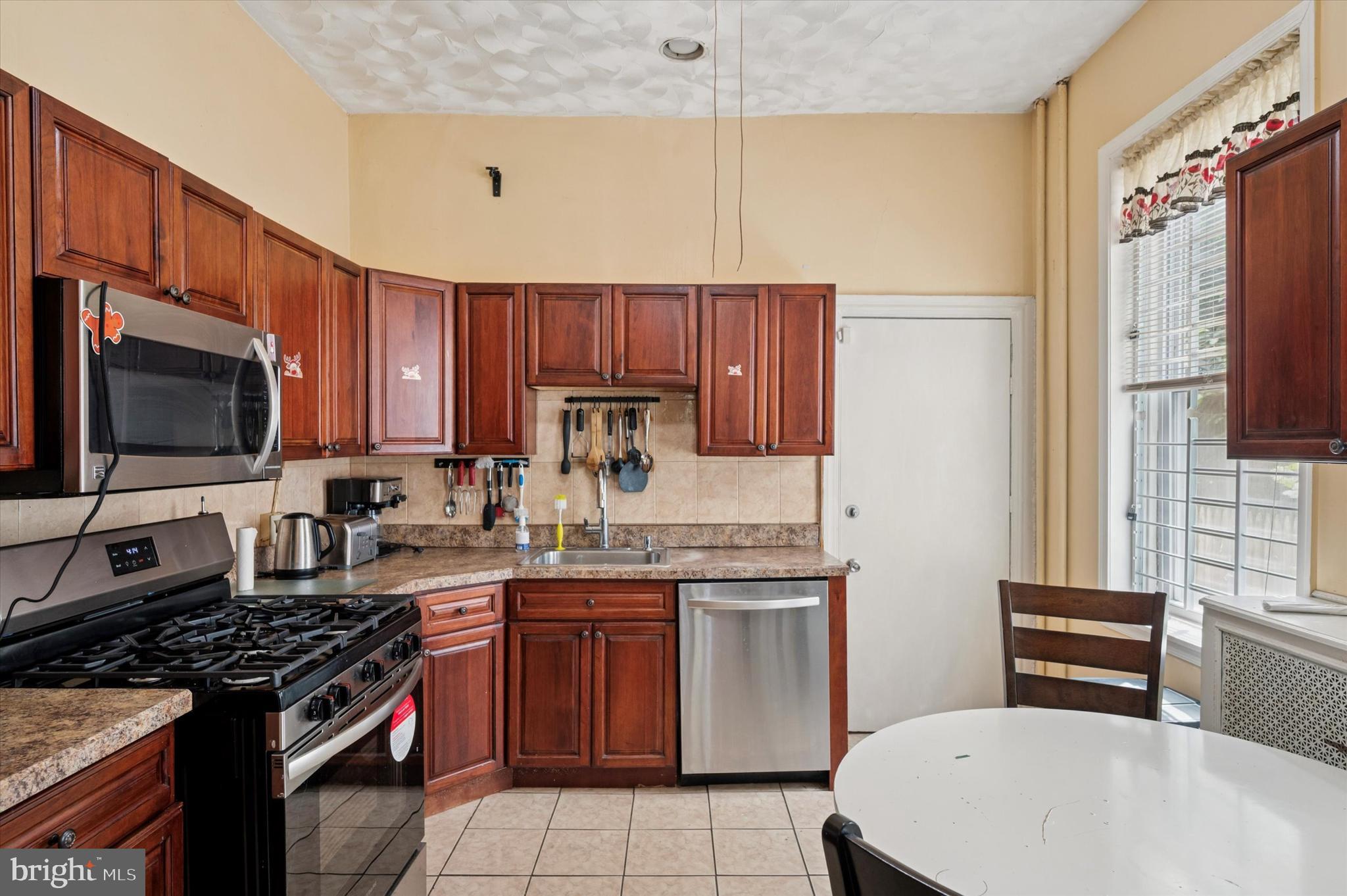 GERMANTOWN - Residential