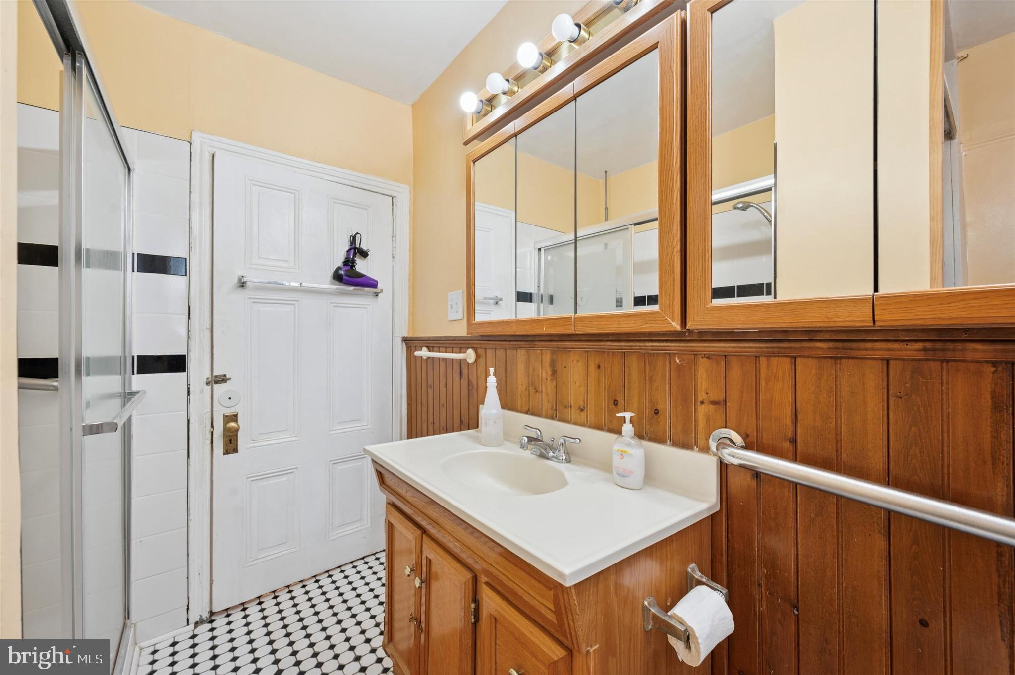 GERMANTOWN - Residential