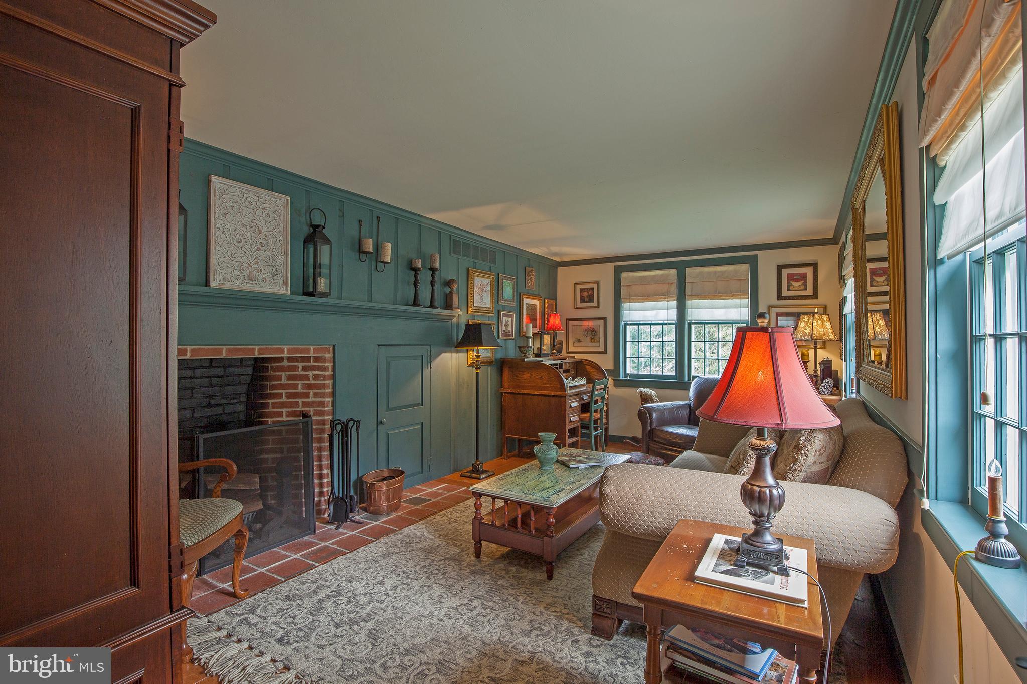 DOYLESTOWN - Residential
