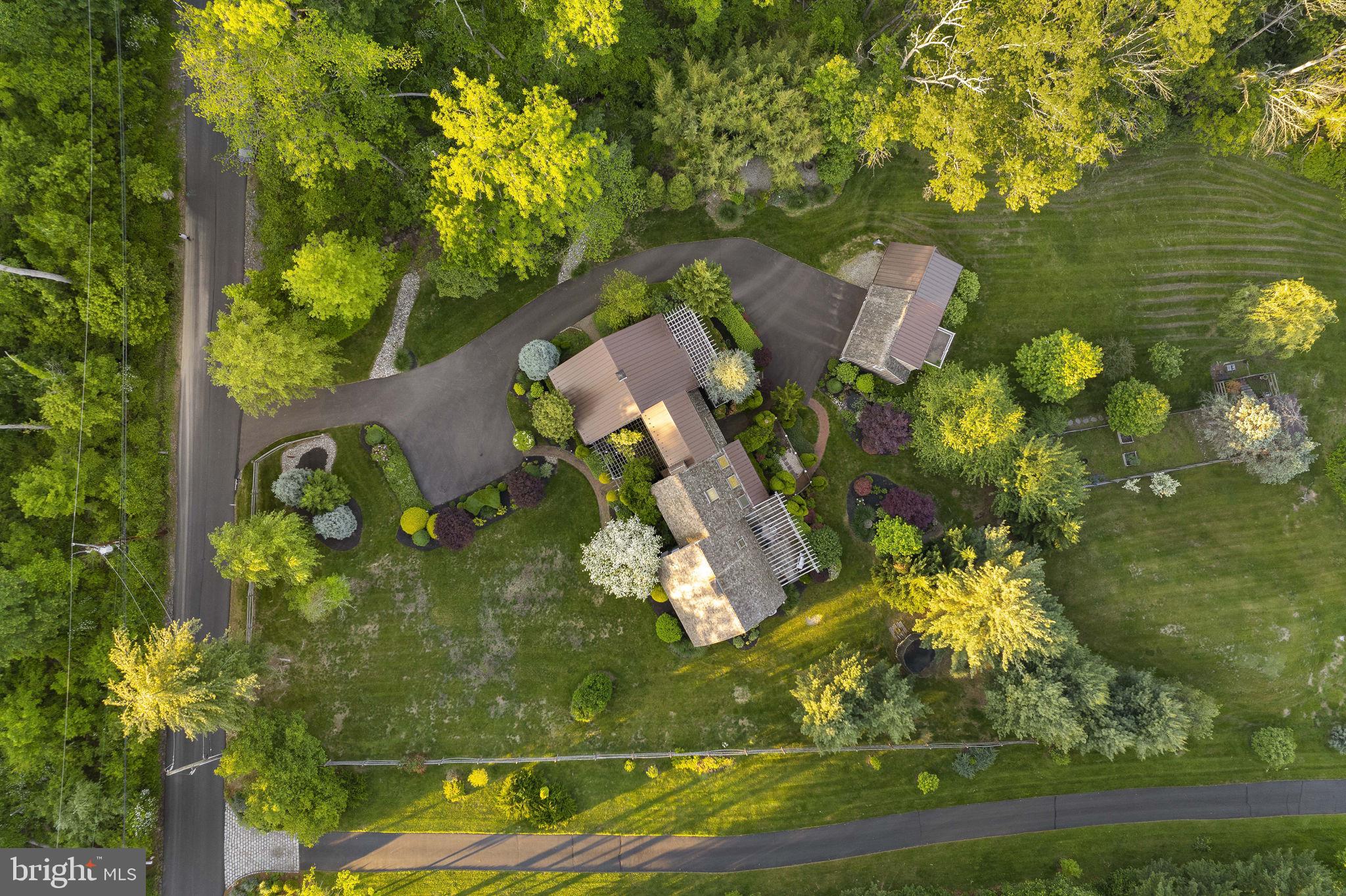 1249 PEBBLE HILL ROAD
