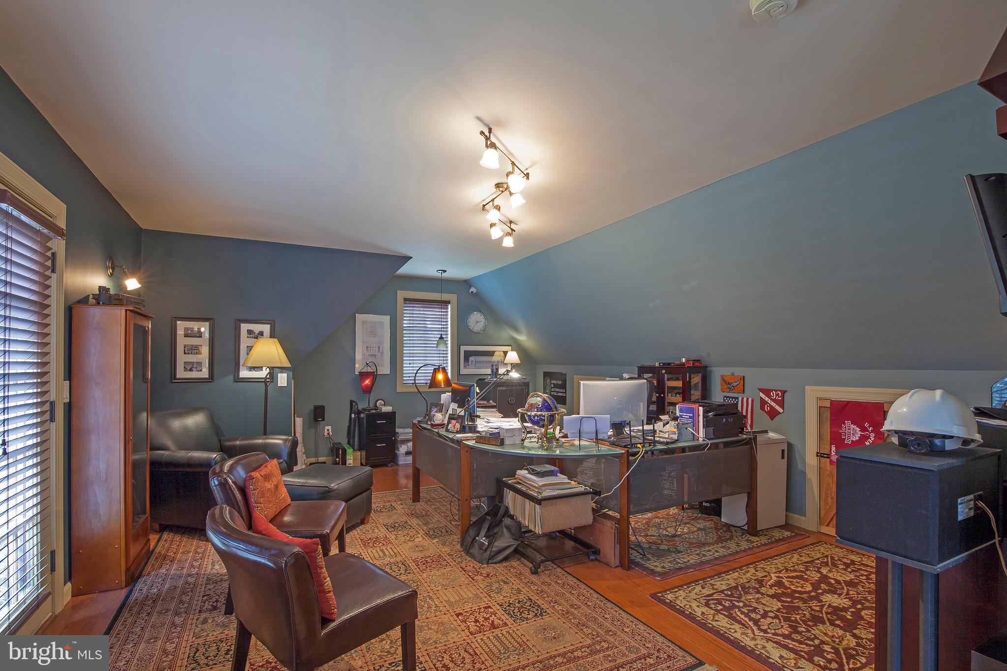 DOYLESTOWN - Residential