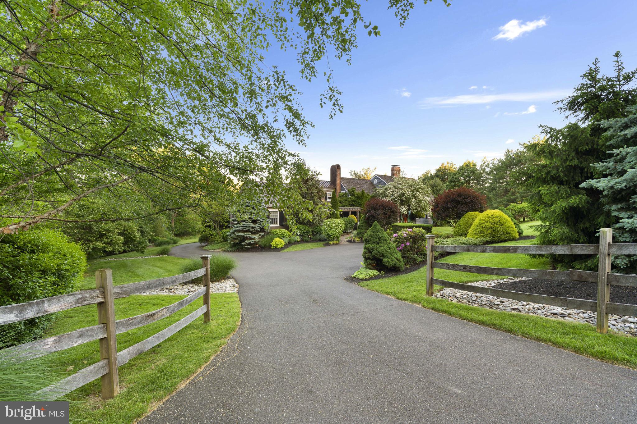 1249 PEBBLE HILL ROAD