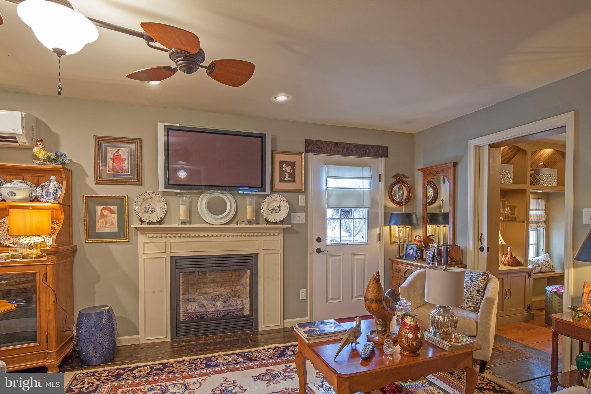 DOYLESTOWN - Residential