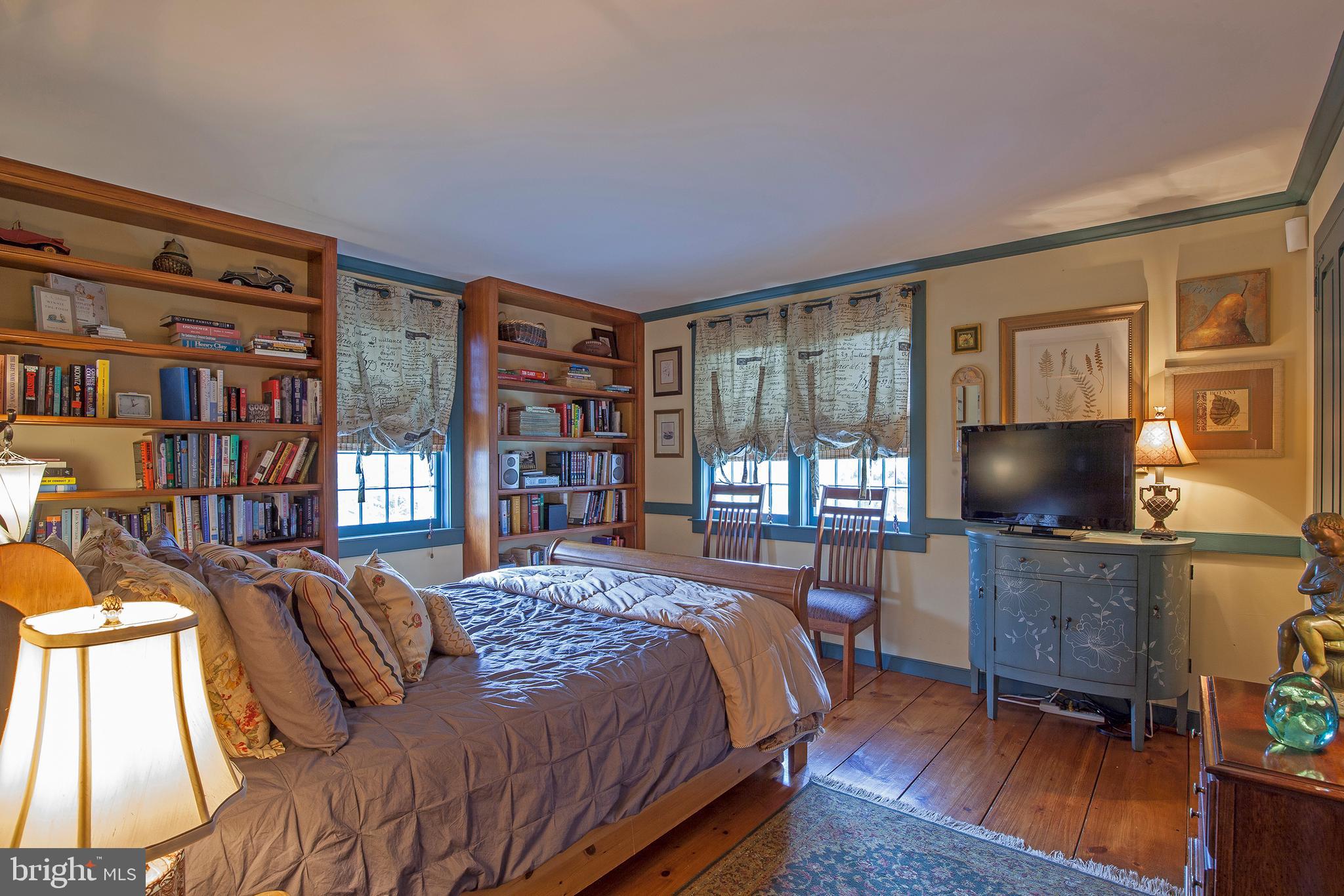 DOYLESTOWN - Residential