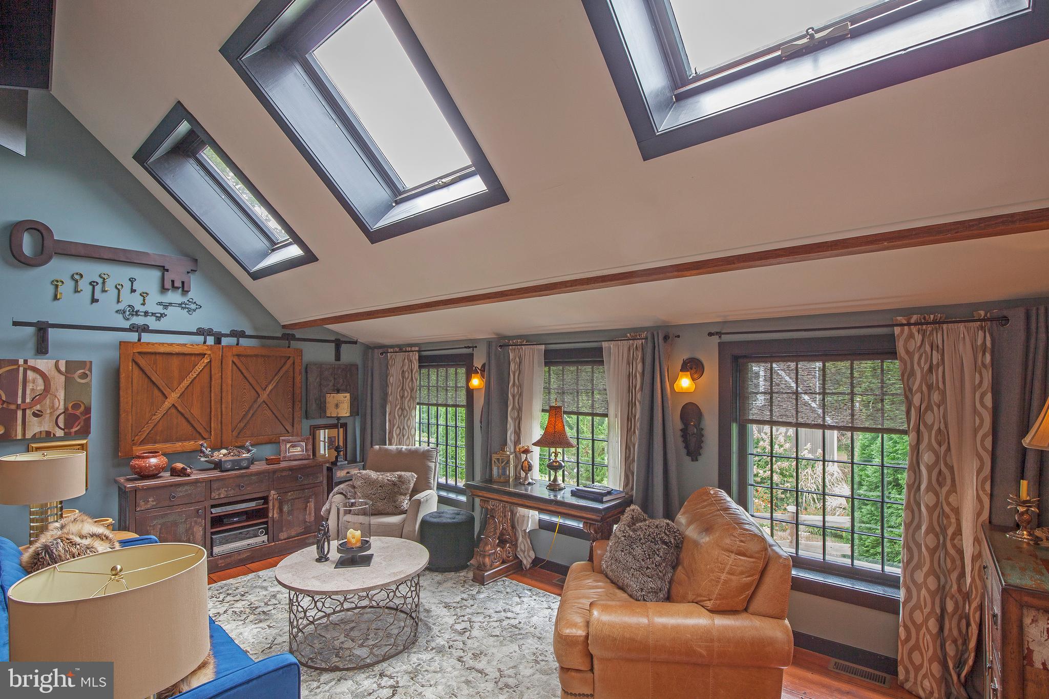DOYLESTOWN - Residential