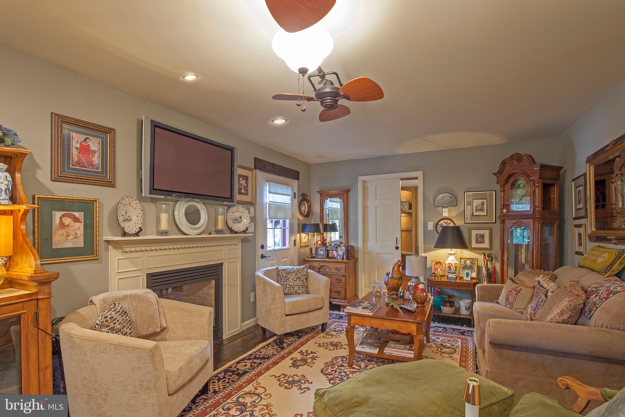 DOYLESTOWN - Residential