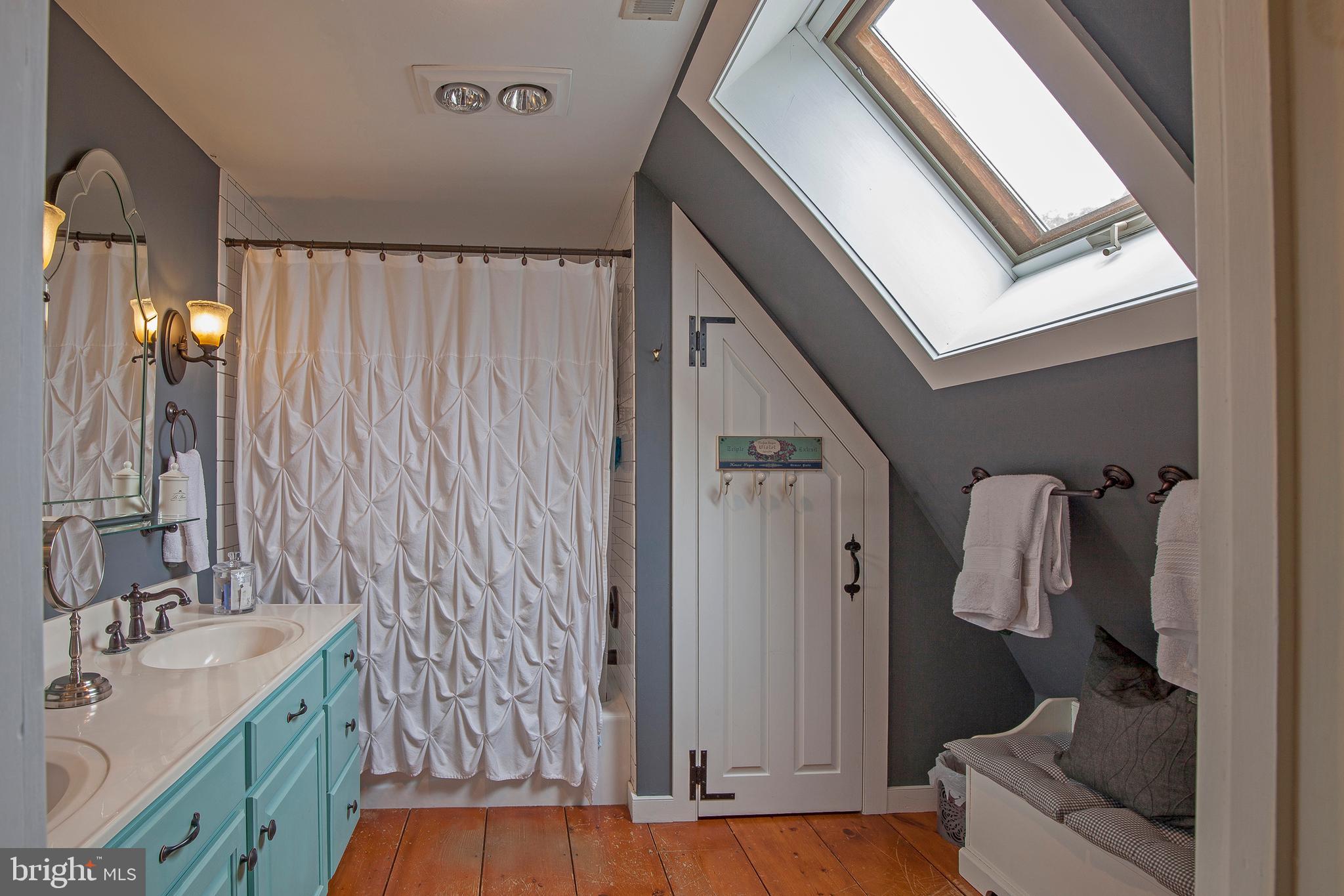 DOYLESTOWN - Residential