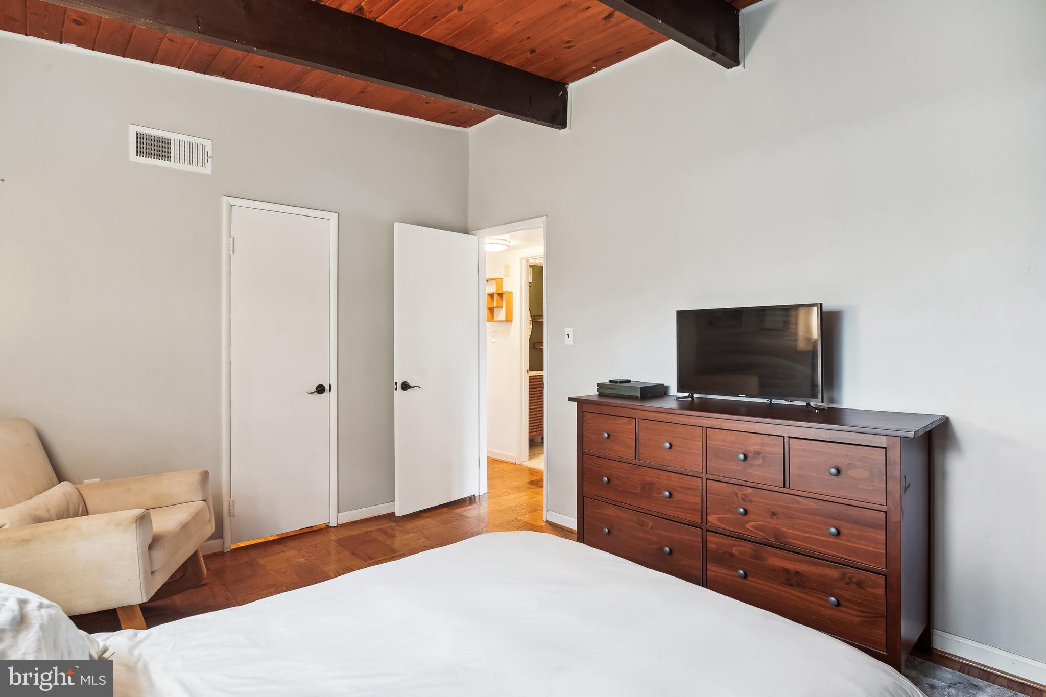 KENSINGTON TERRACE - Residential