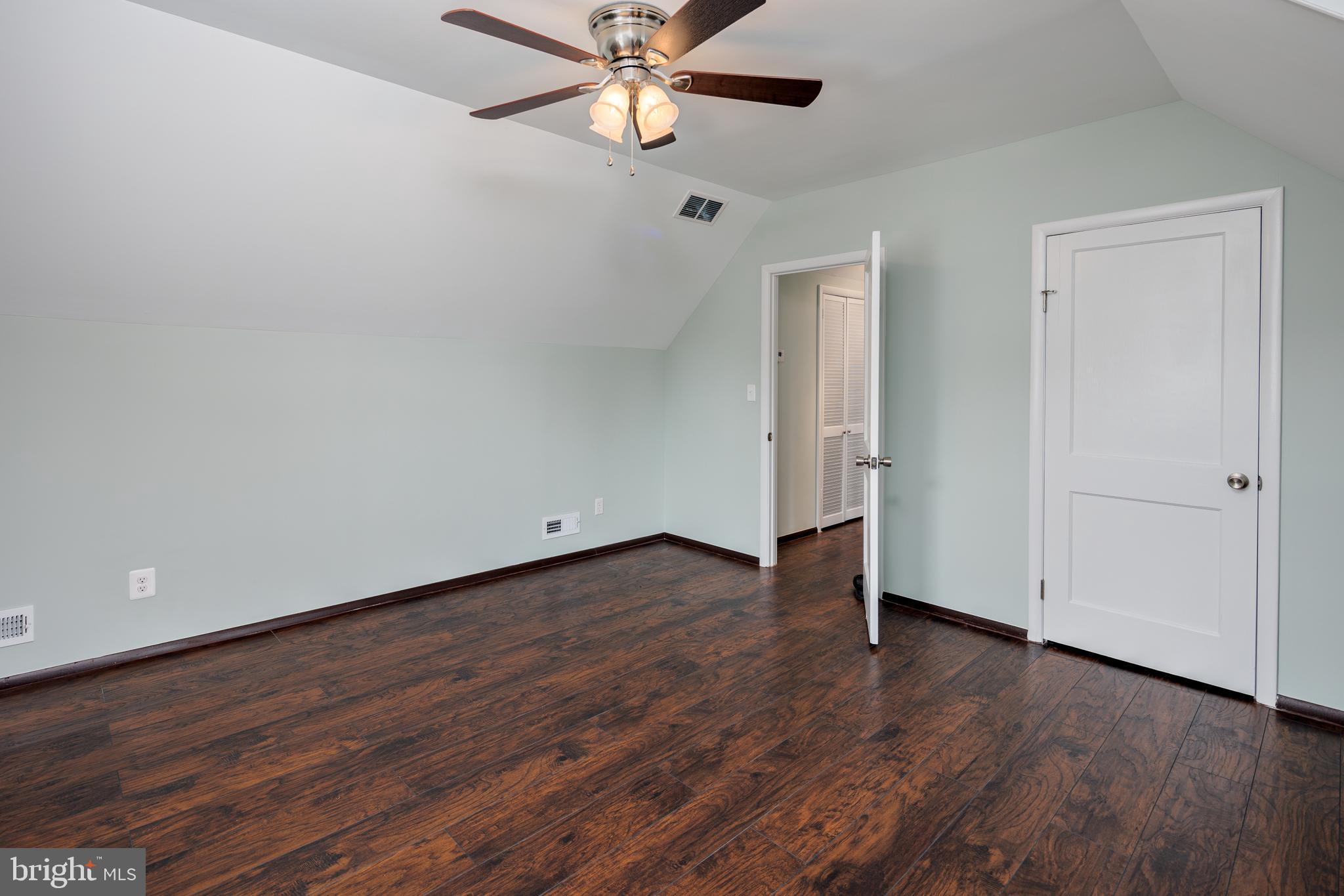 HOMEWOOD - Residential