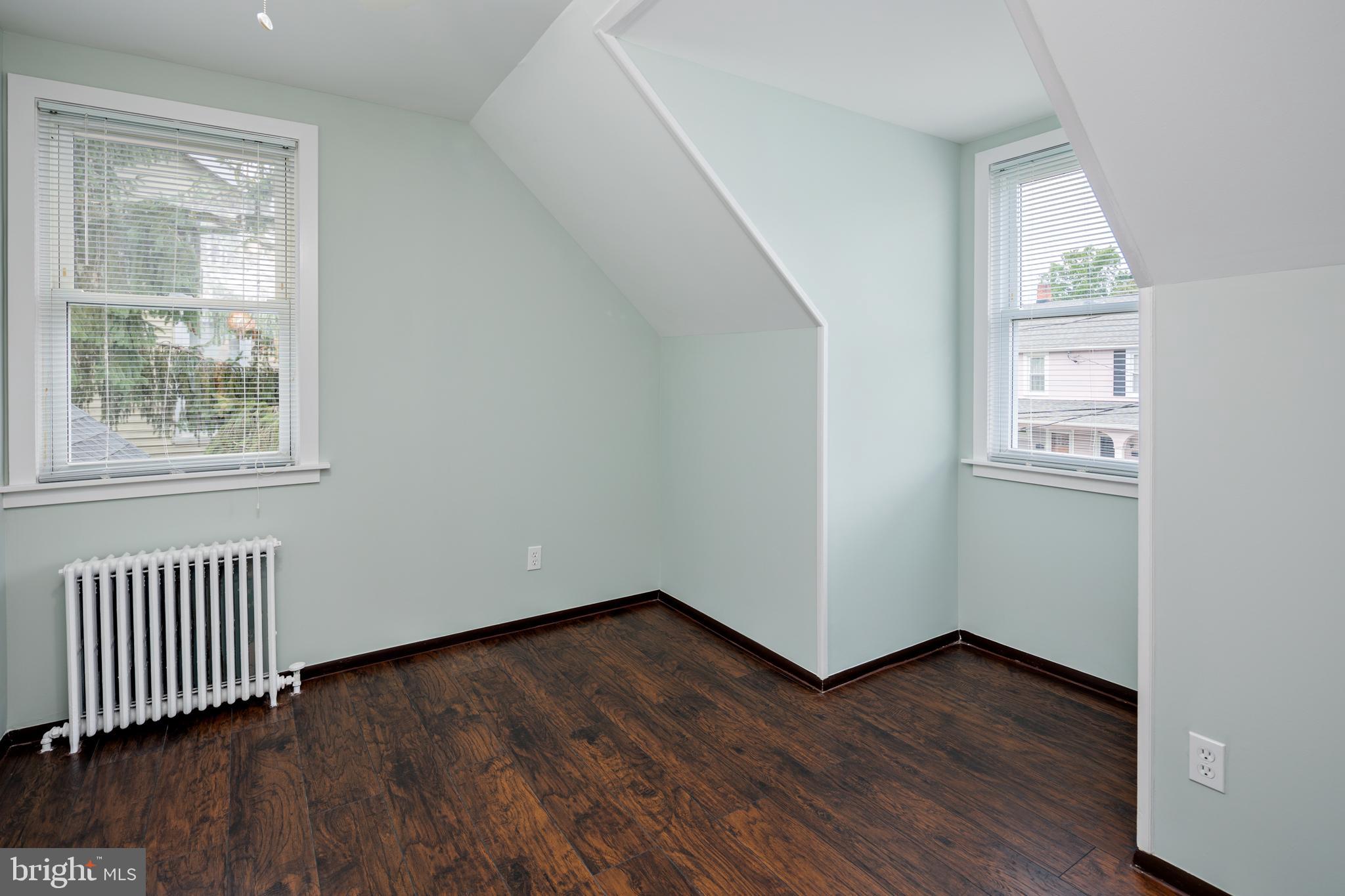 HOMEWOOD - Residential