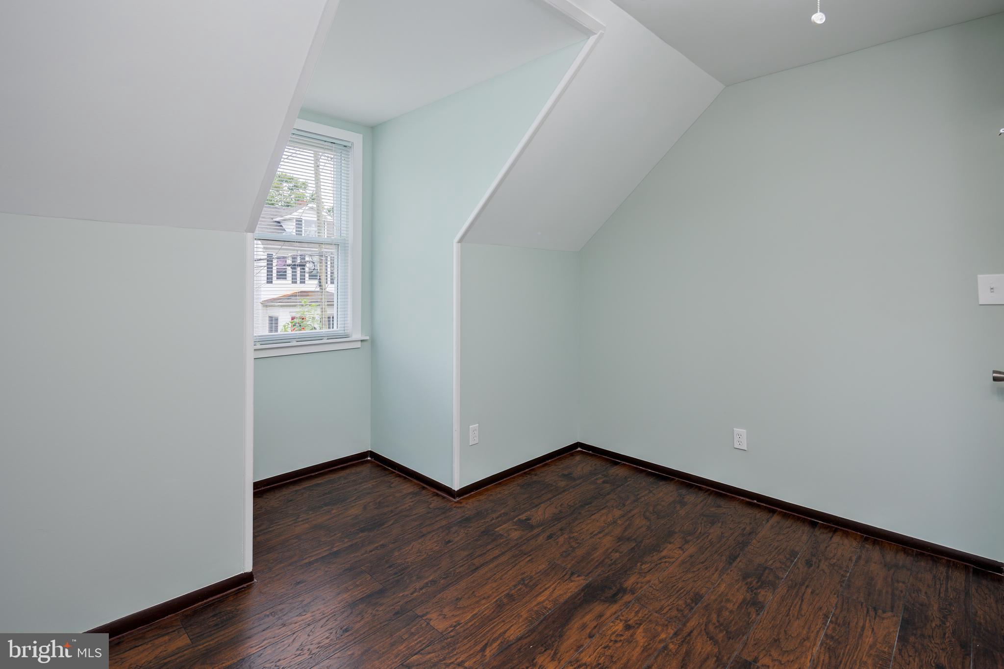 HOMEWOOD - Residential