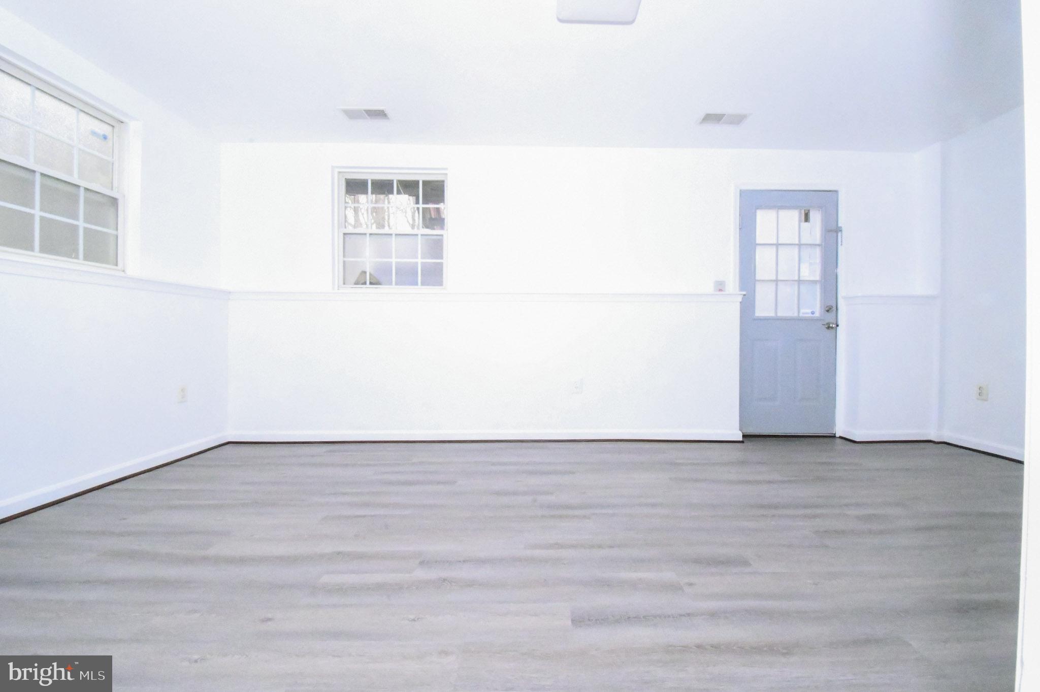 VILLAGES OF URBANA - Residential Lease