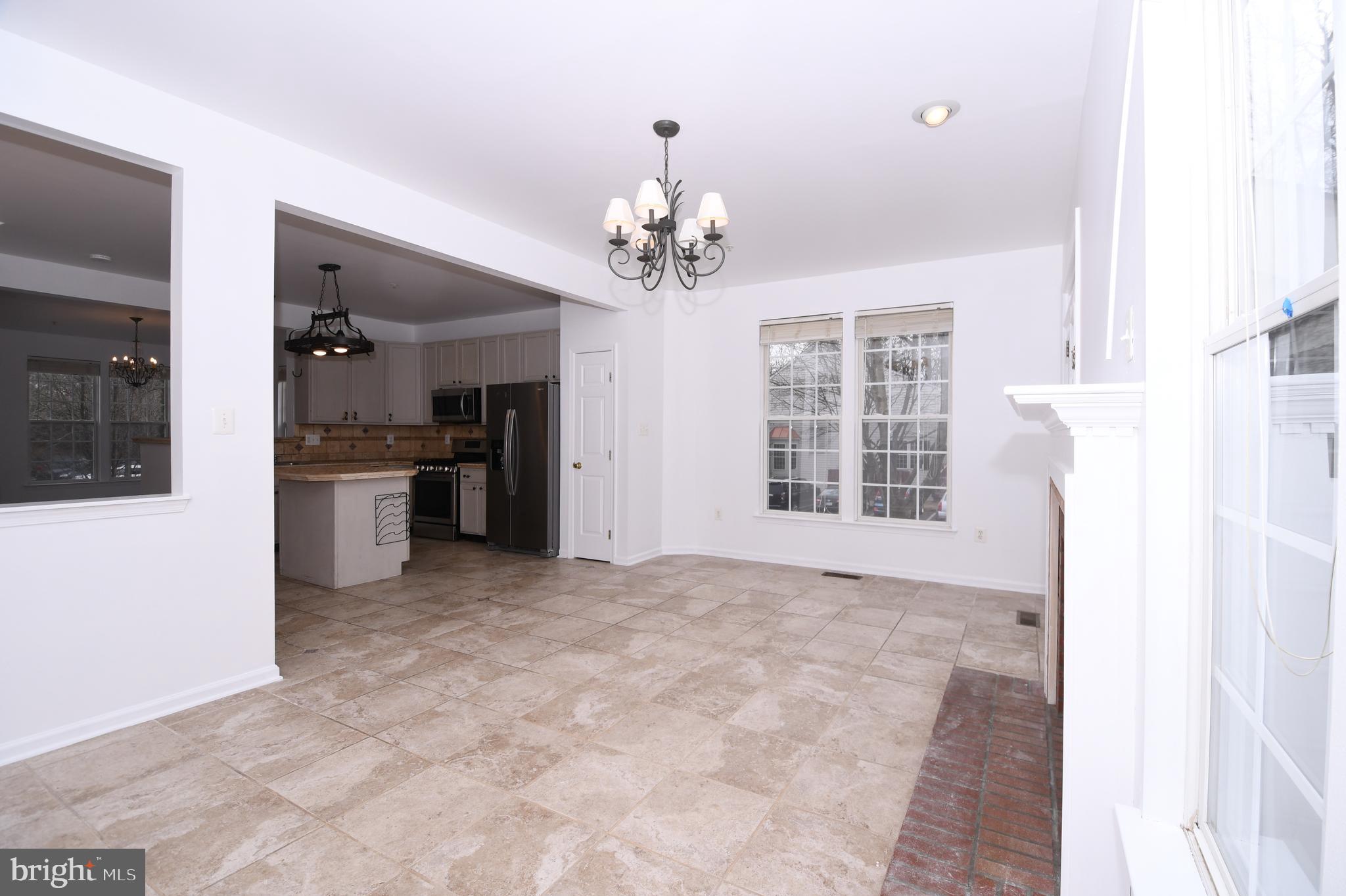 VILLAGES OF URBANA - Residential Lease