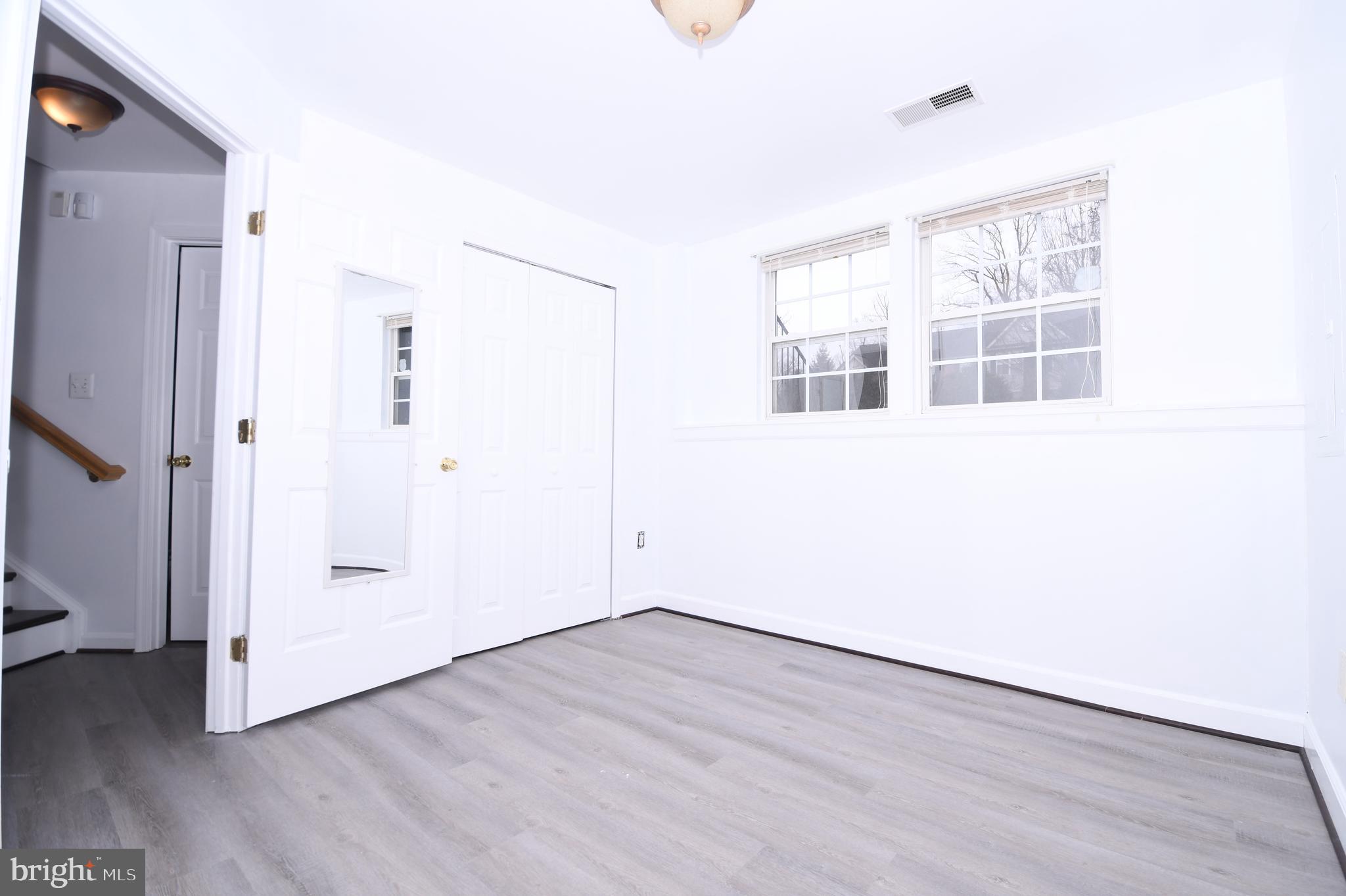 VILLAGES OF URBANA - Residential Lease