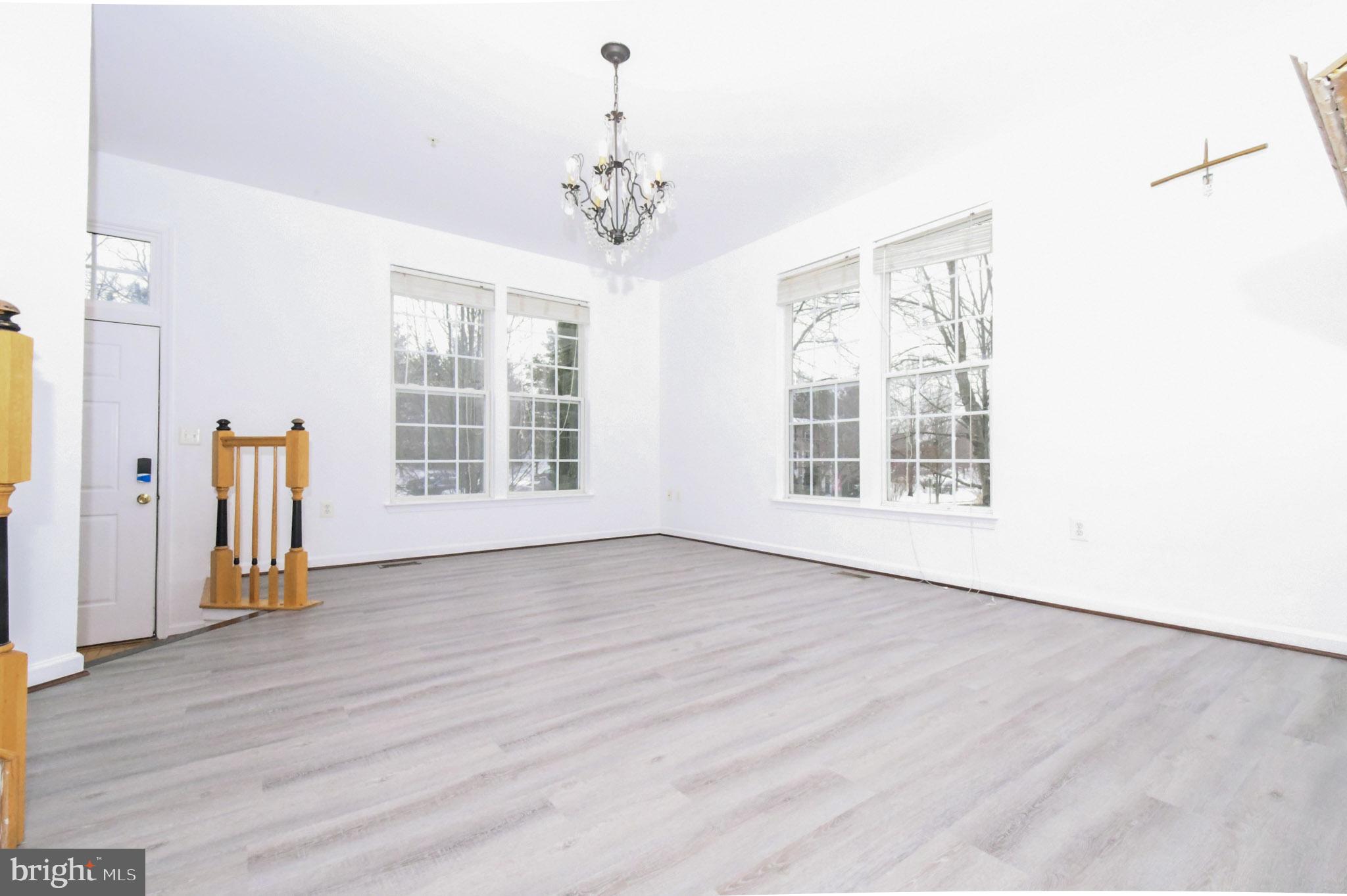 VILLAGES OF URBANA - Residential Lease