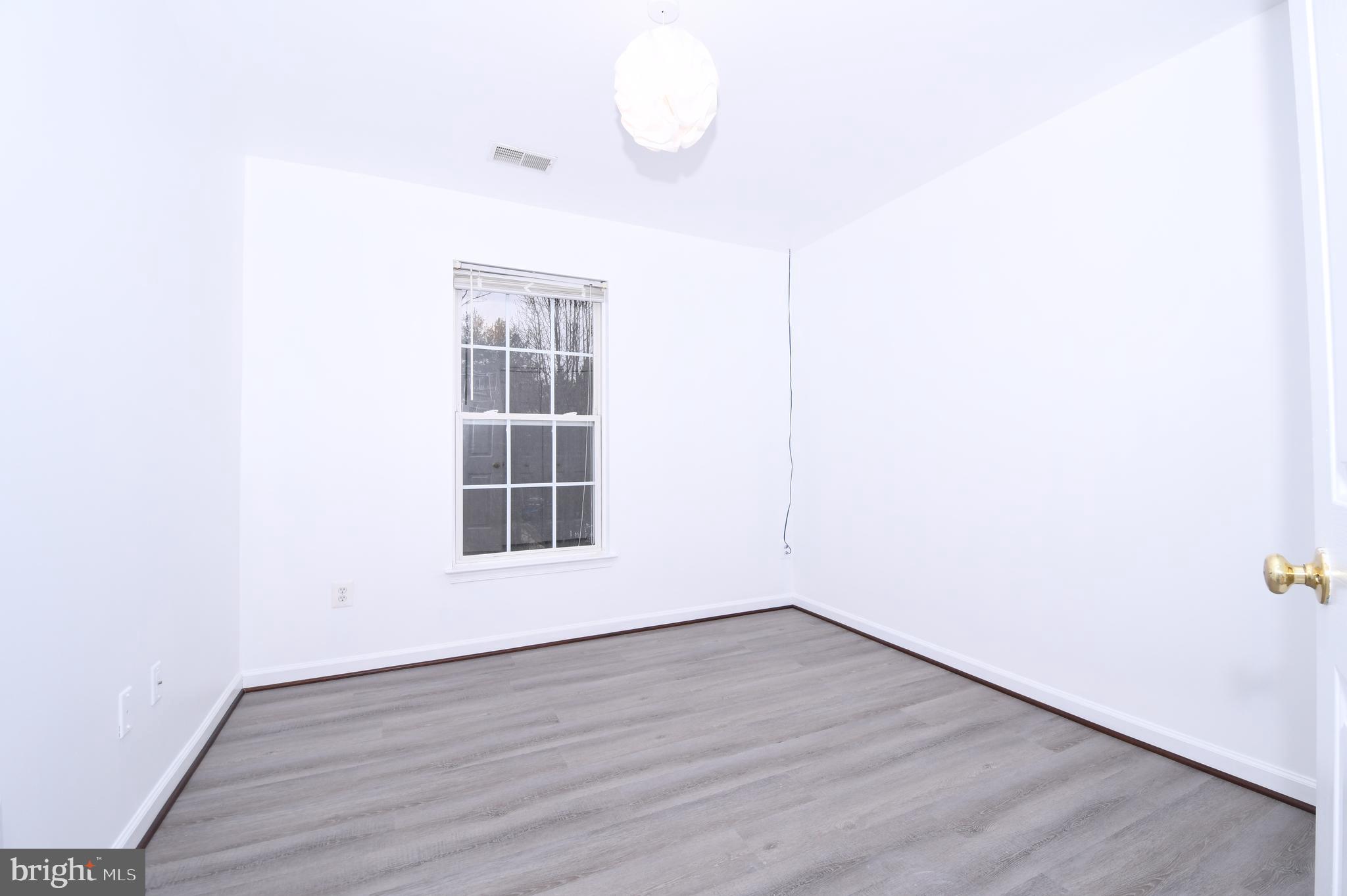 VILLAGES OF URBANA - Residential Lease