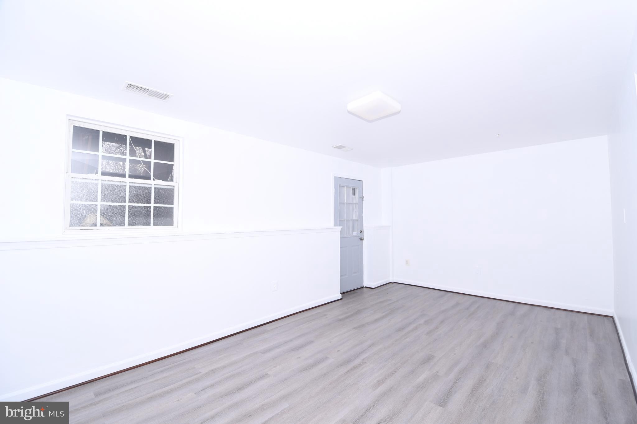 VILLAGES OF URBANA - Residential Lease