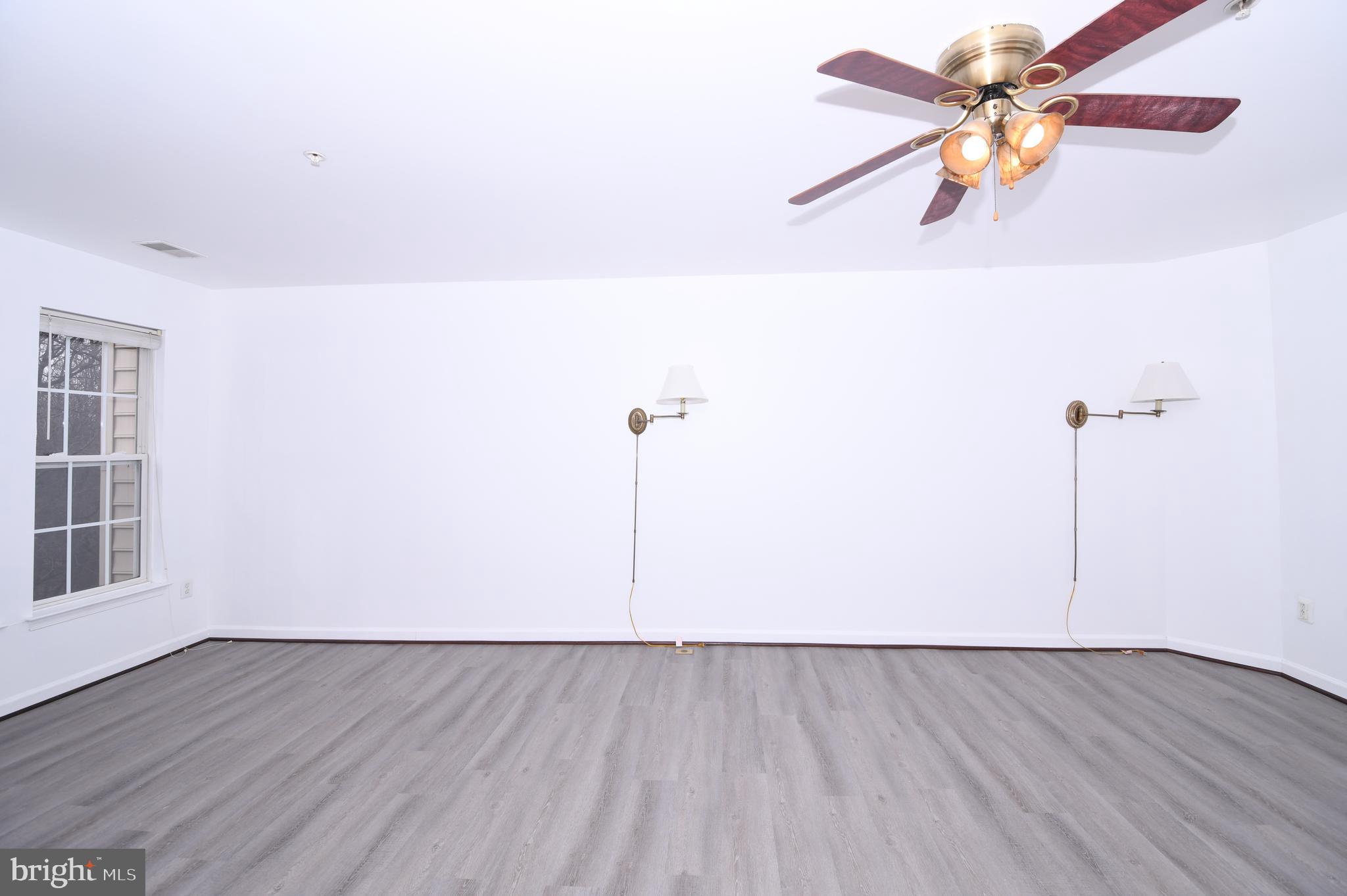 VILLAGES OF URBANA - Residential Lease