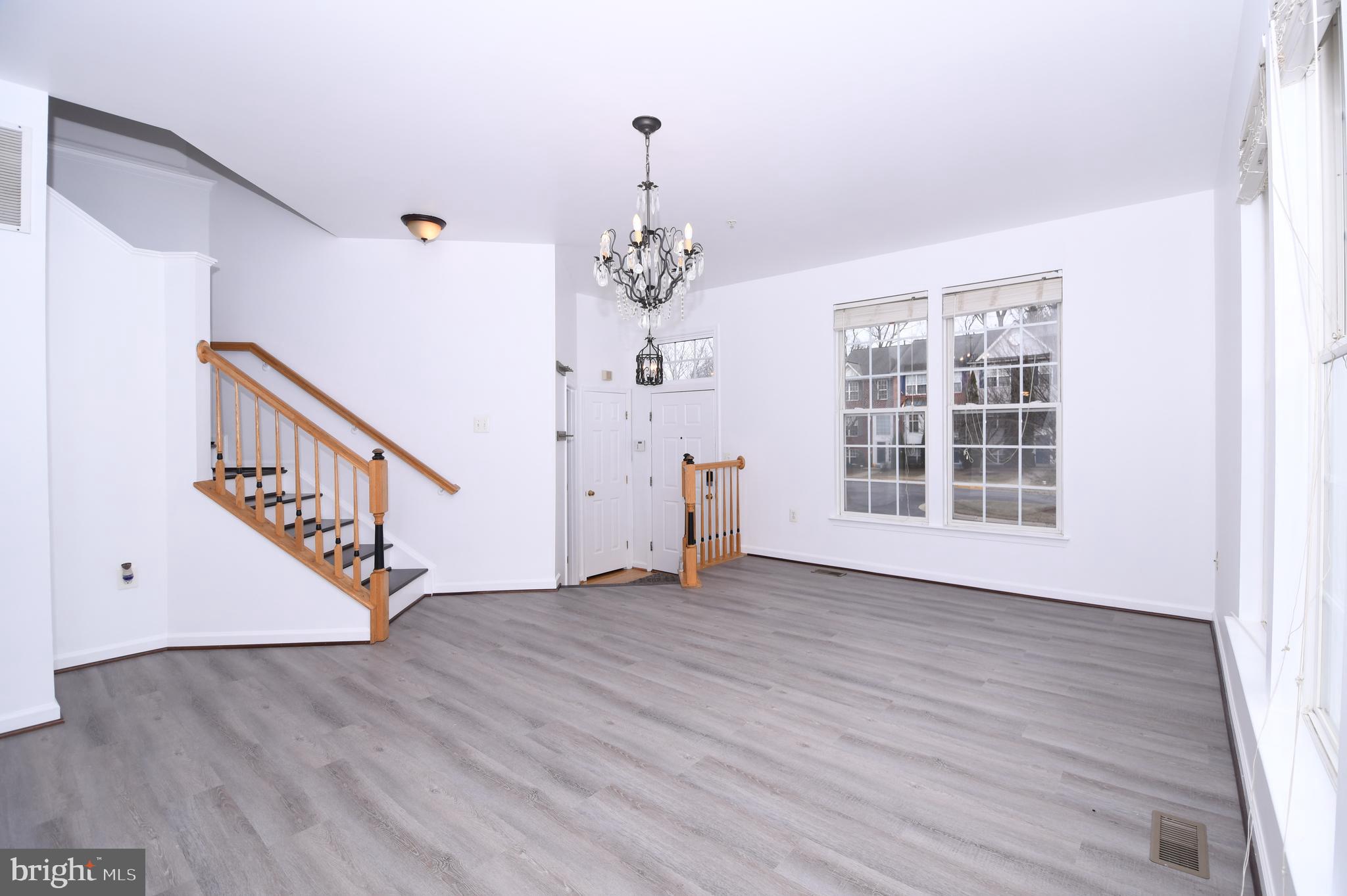 VILLAGES OF URBANA - Residential Lease