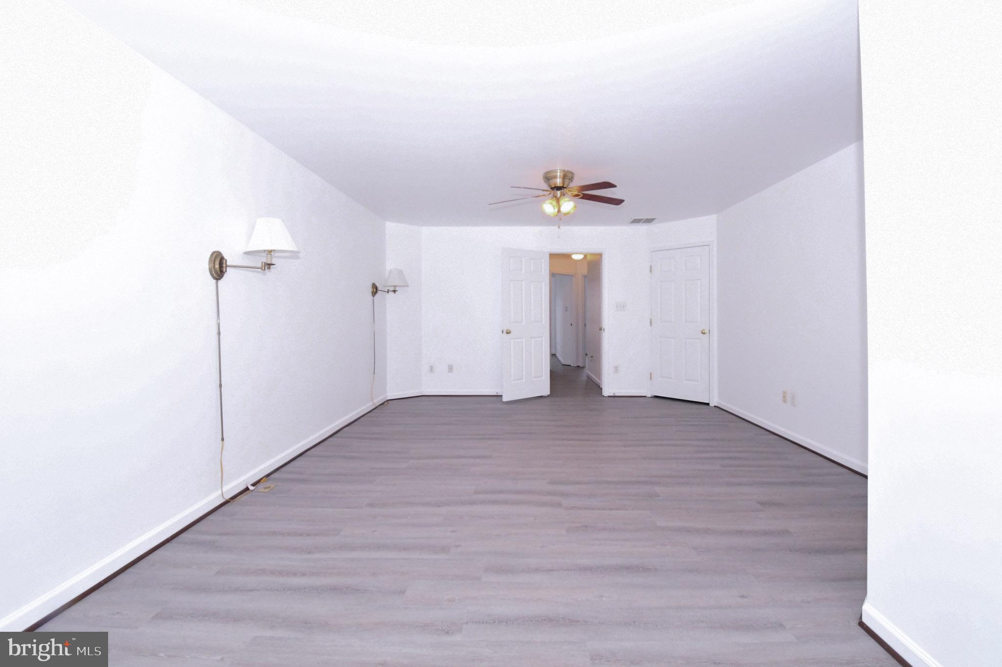 VILLAGES OF URBANA - Residential Lease