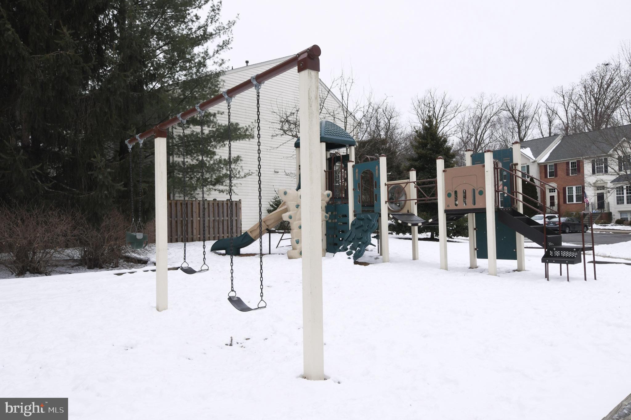 VILLAGES OF URBANA - Residential Lease