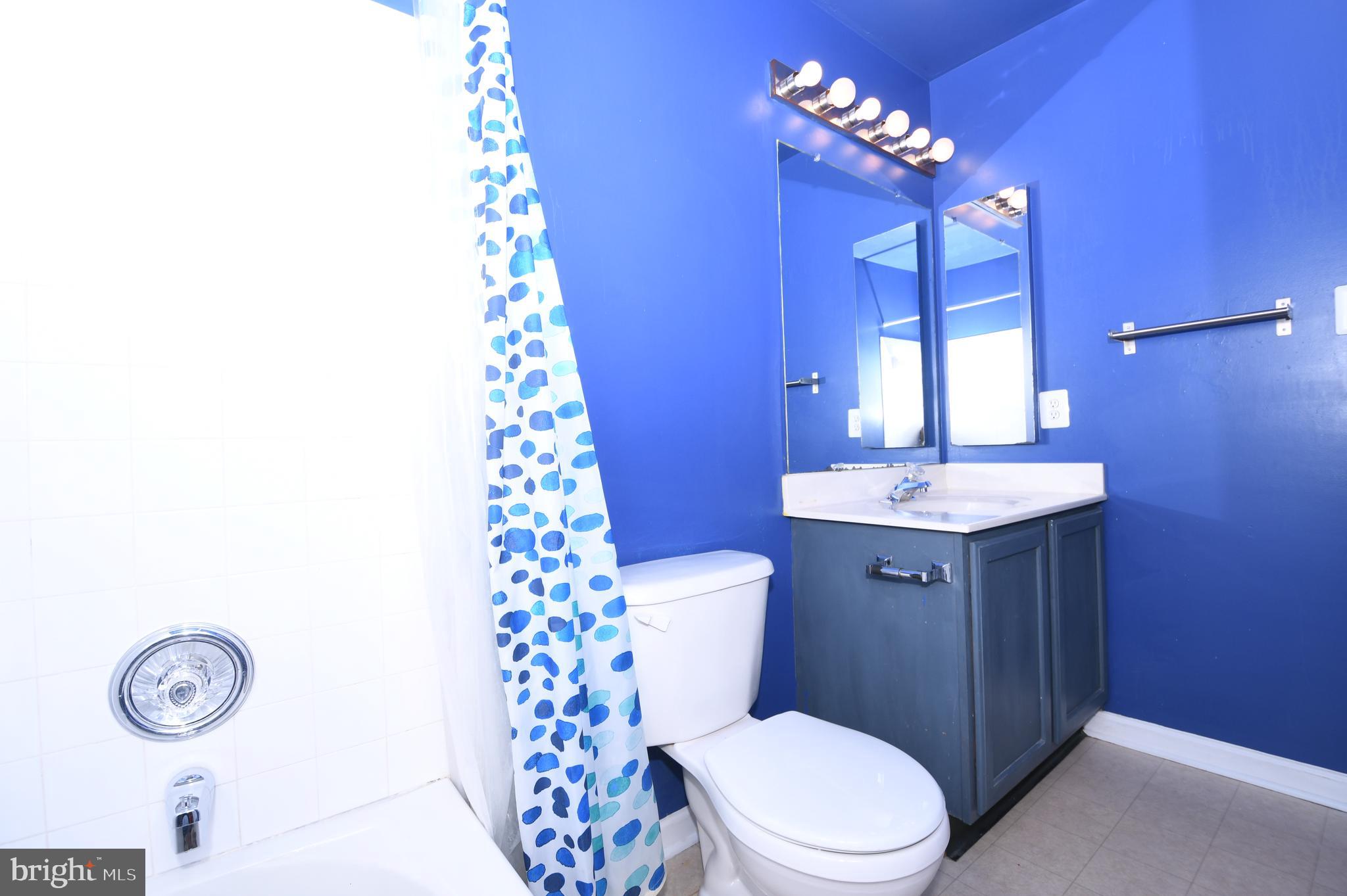 VILLAGES OF URBANA - Residential Lease