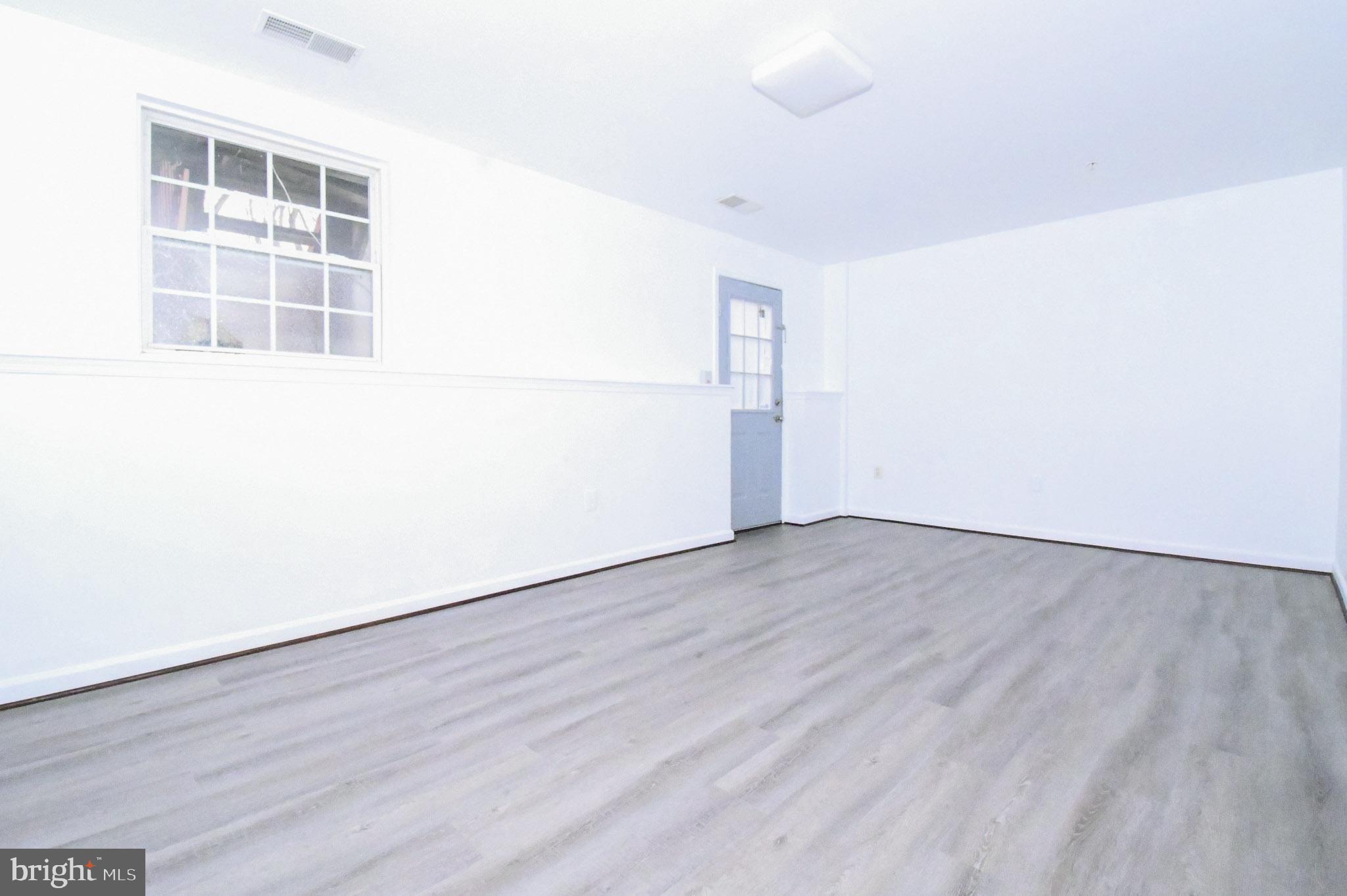 VILLAGES OF URBANA - Residential Lease