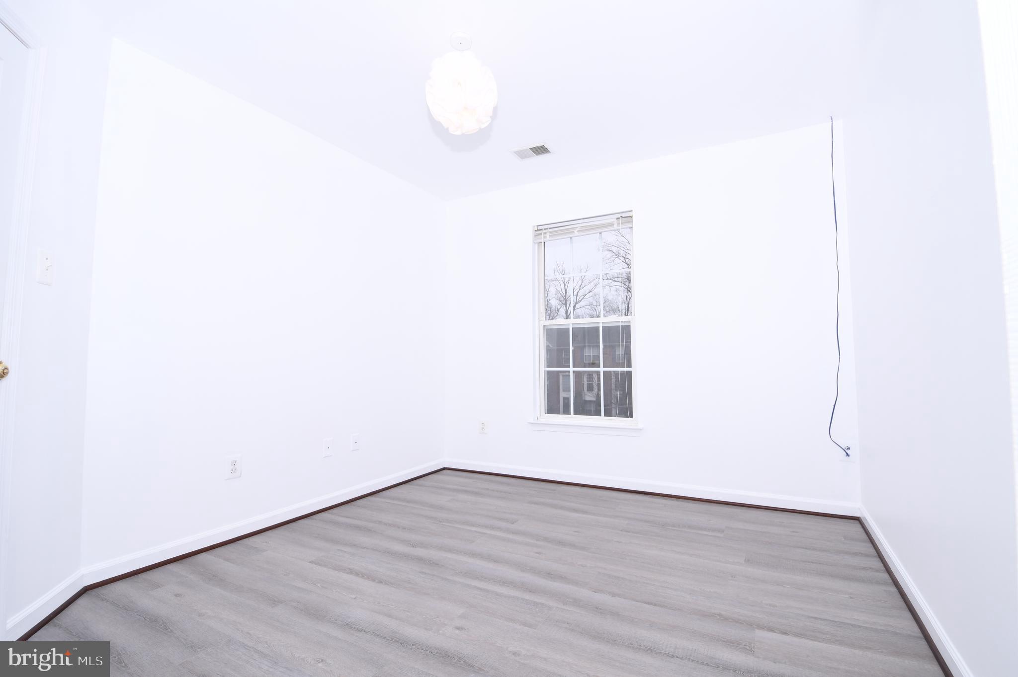 VILLAGES OF URBANA - Residential Lease