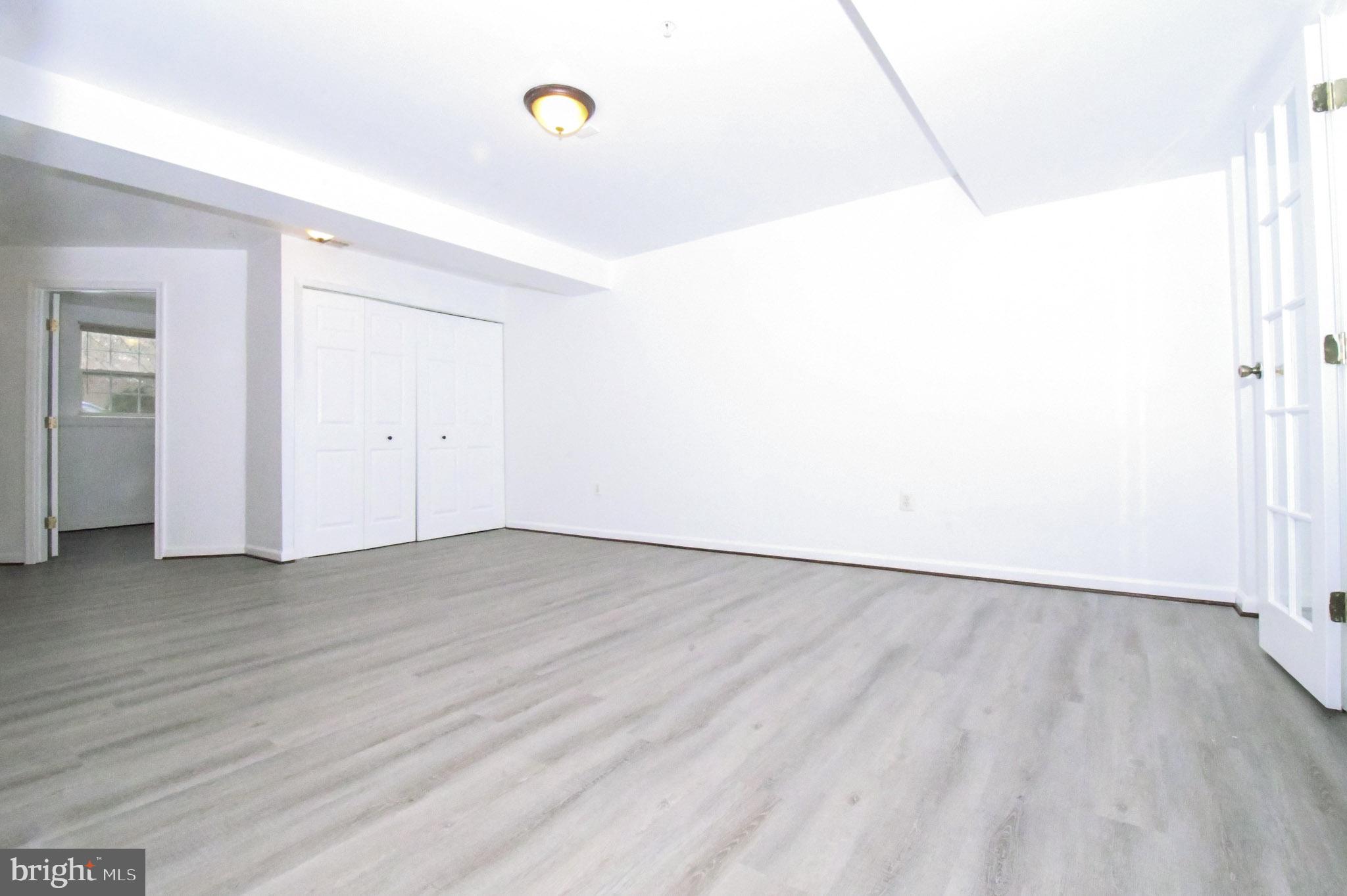 VILLAGES OF URBANA - Residential Lease