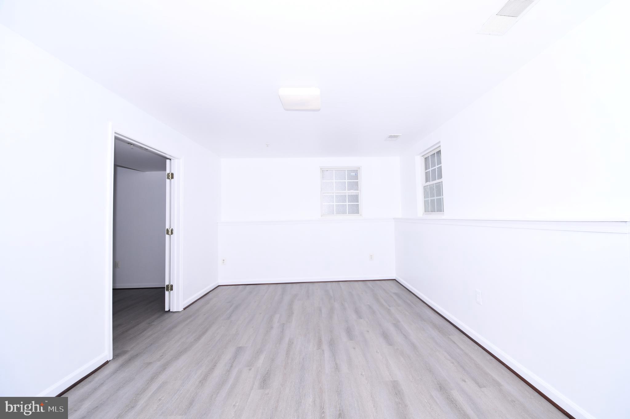 VILLAGES OF URBANA - Residential Lease