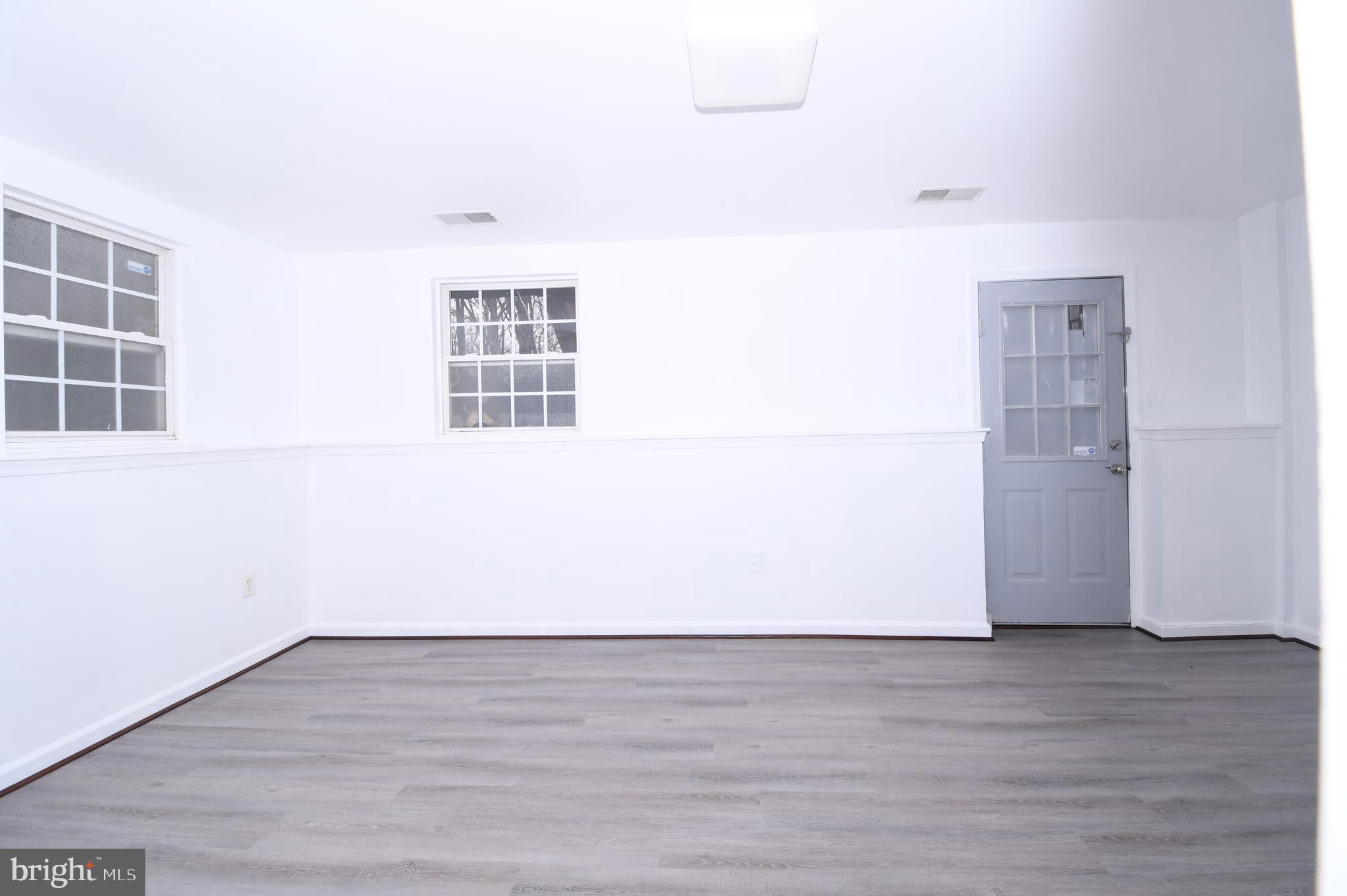 VILLAGES OF URBANA - Residential Lease