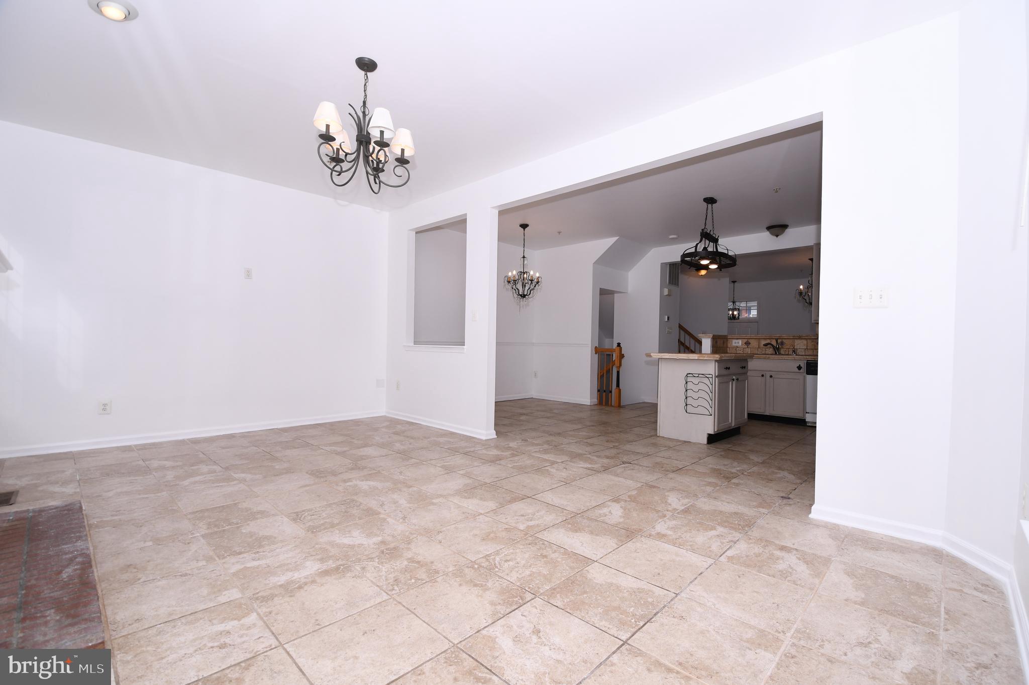 VILLAGES OF URBANA - Residential Lease