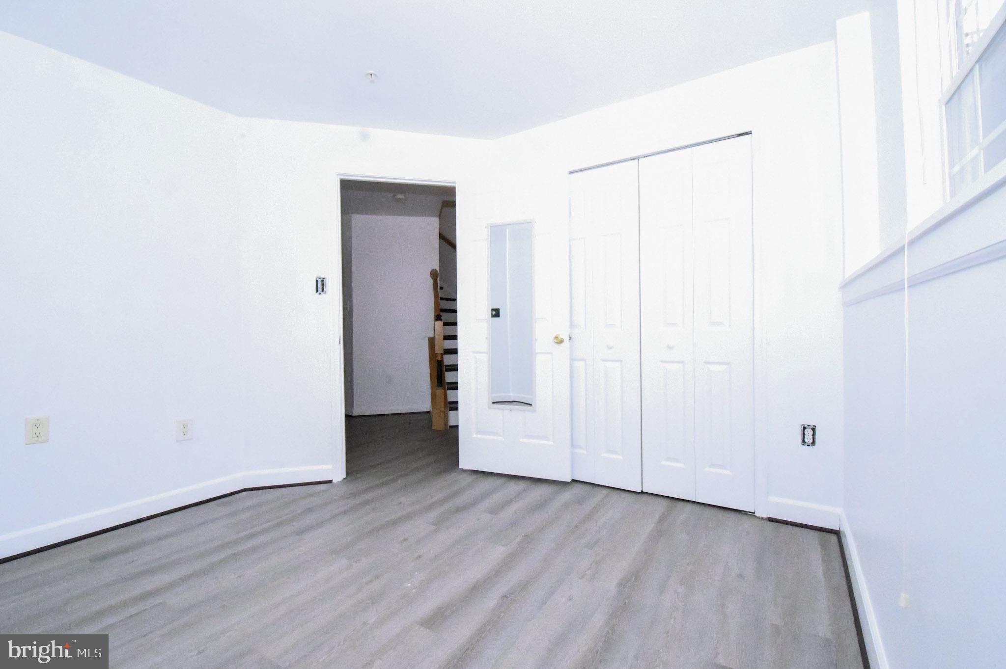 VILLAGES OF URBANA - Residential Lease