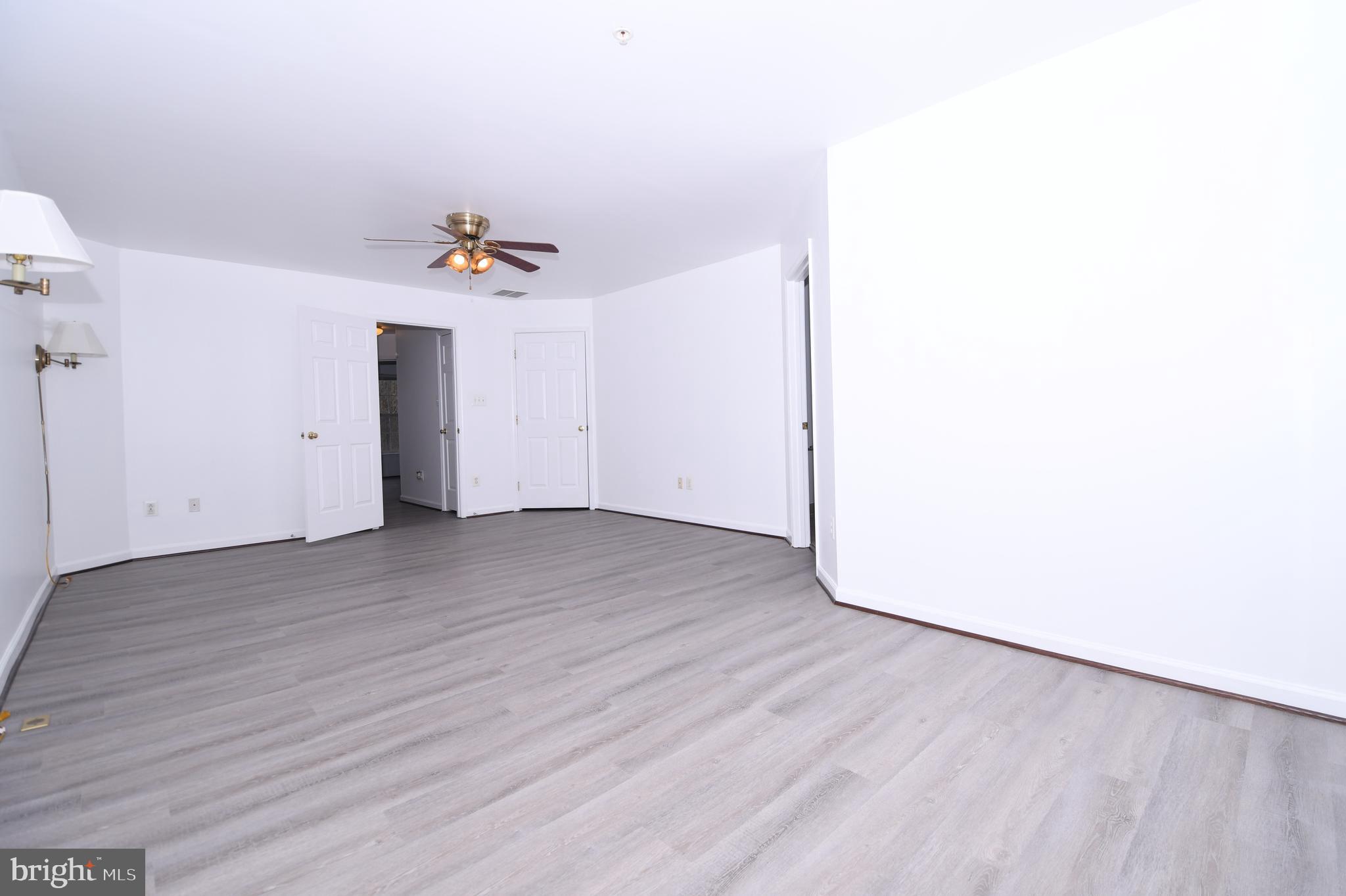 VILLAGES OF URBANA - Residential Lease