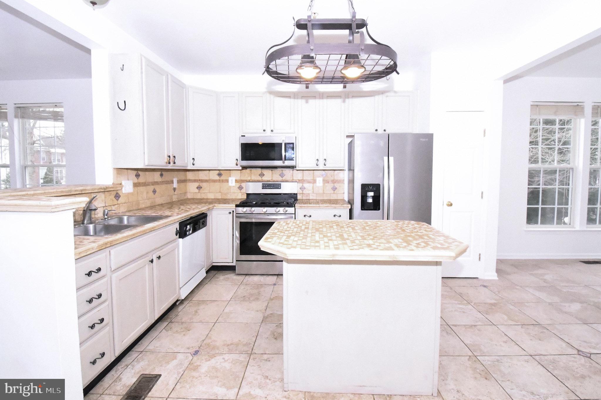 VILLAGES OF URBANA - Residential Lease