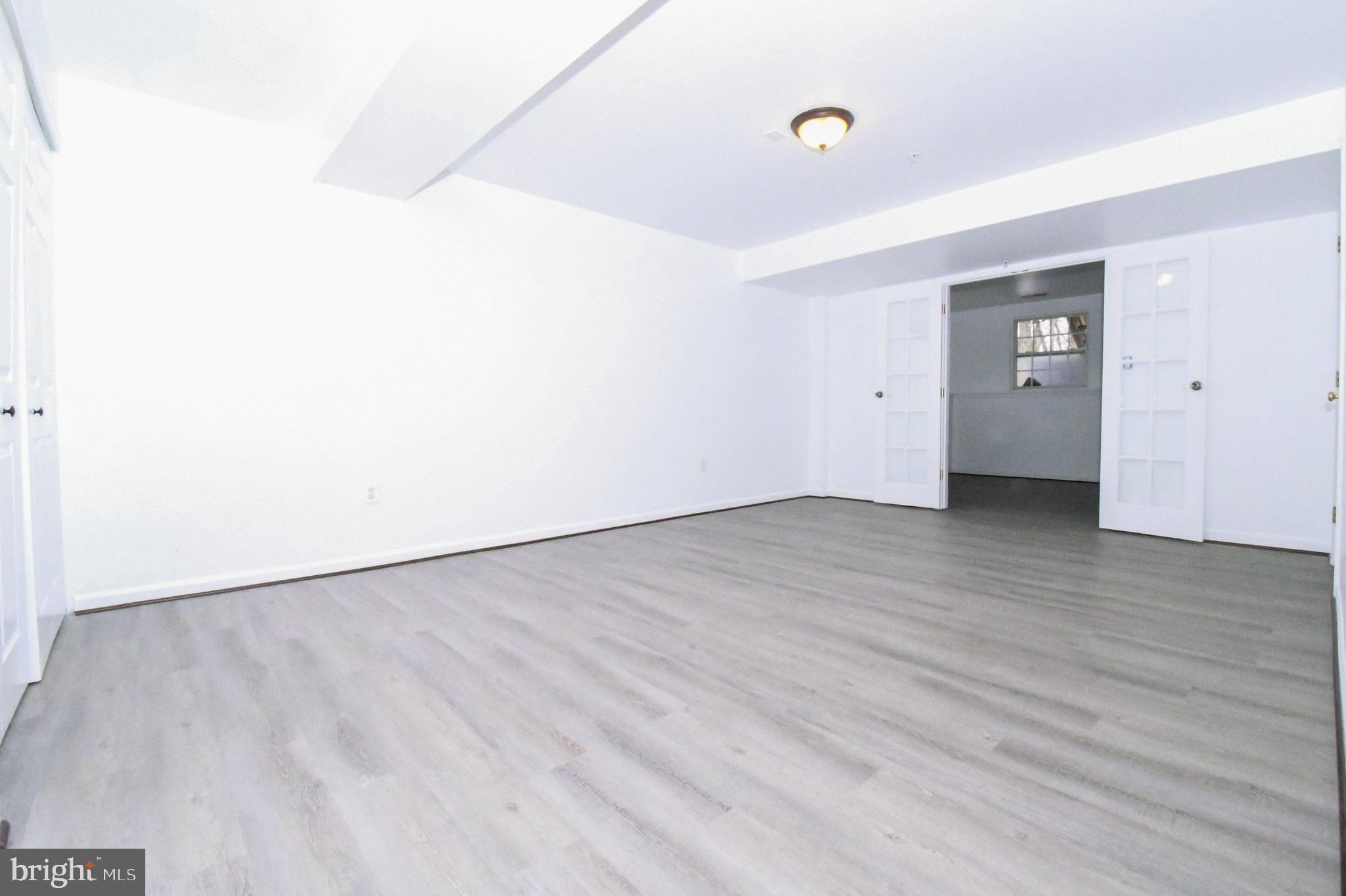 VILLAGES OF URBANA - Residential Lease