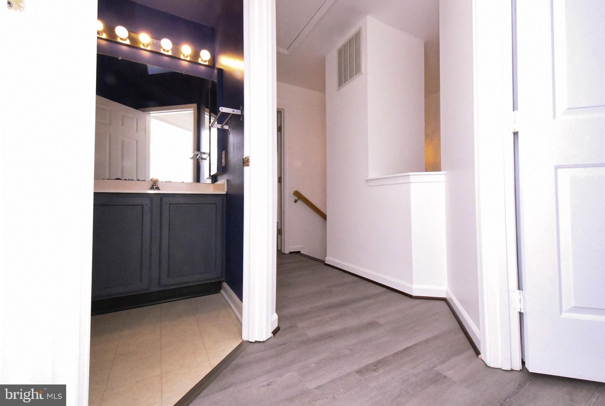 VILLAGES OF URBANA - Residential Lease