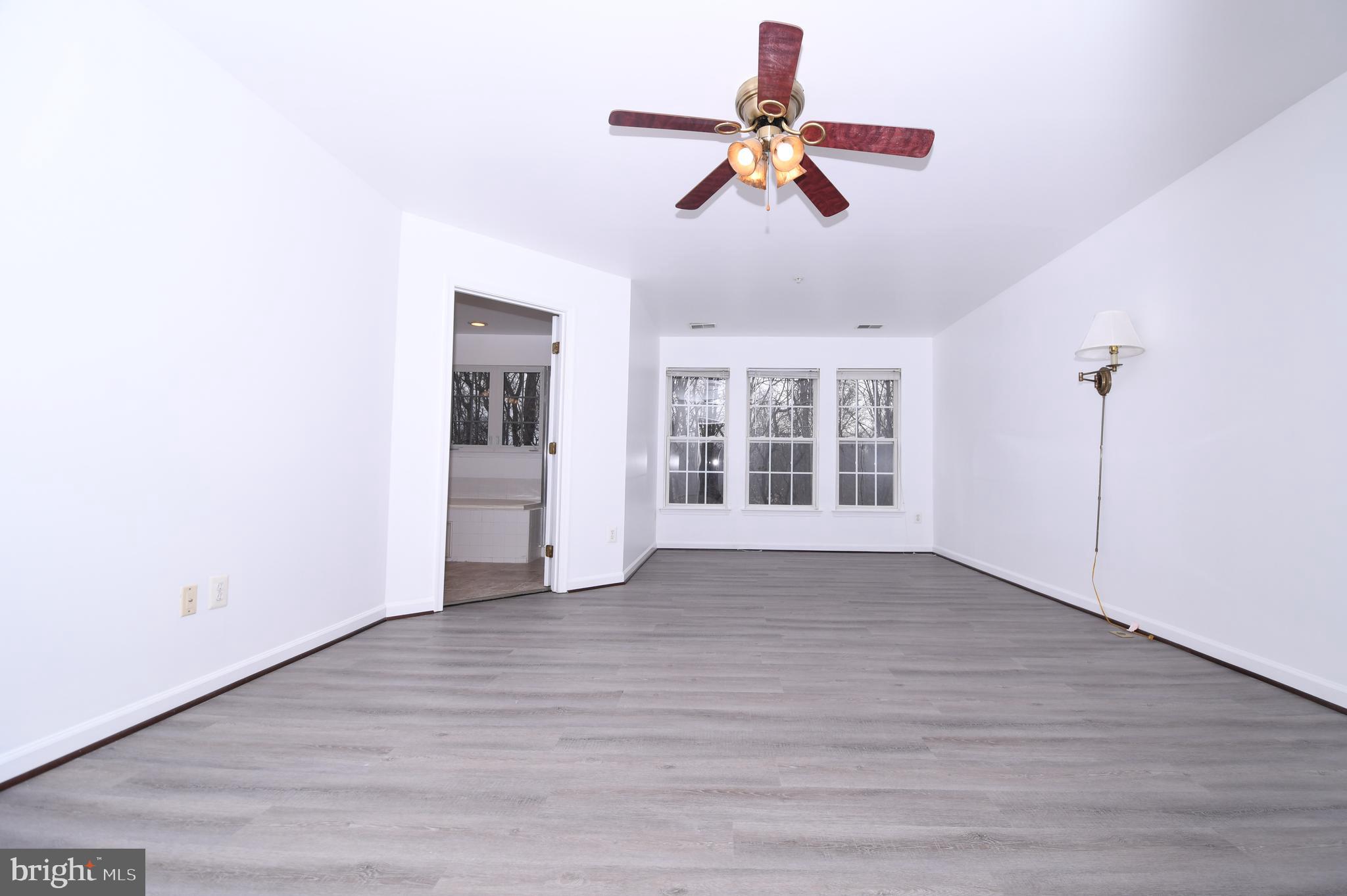 VILLAGES OF URBANA - Residential Lease